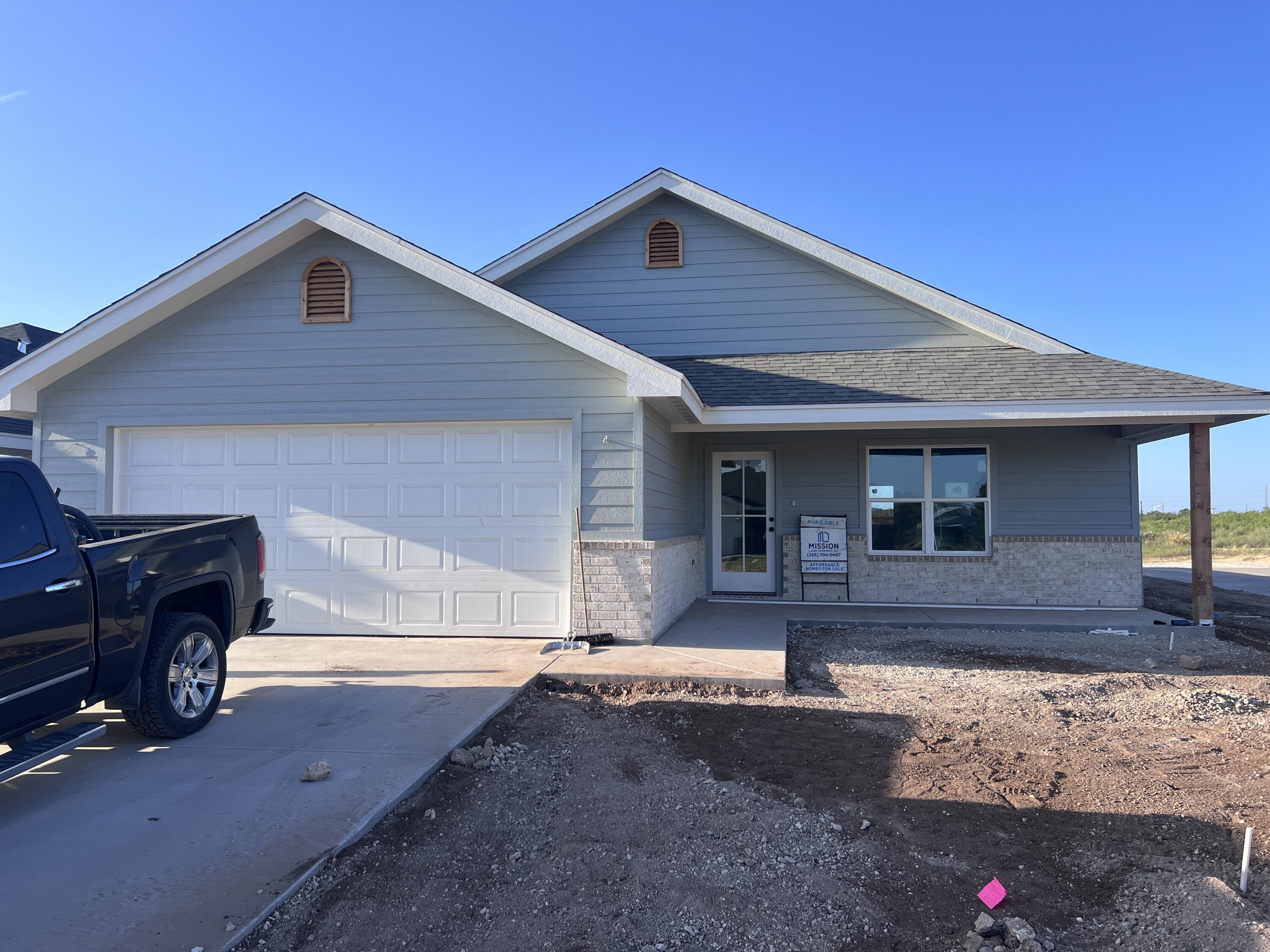 1005 Claborne Court Property Photo 1