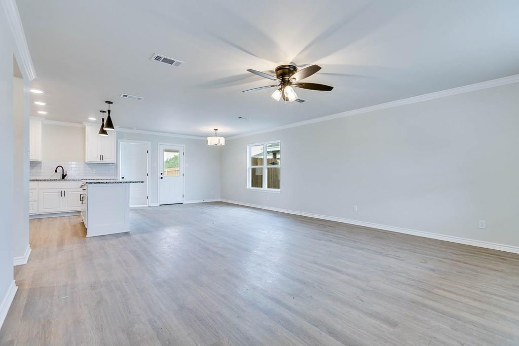 1005 Claborne Court Property Photo 8
