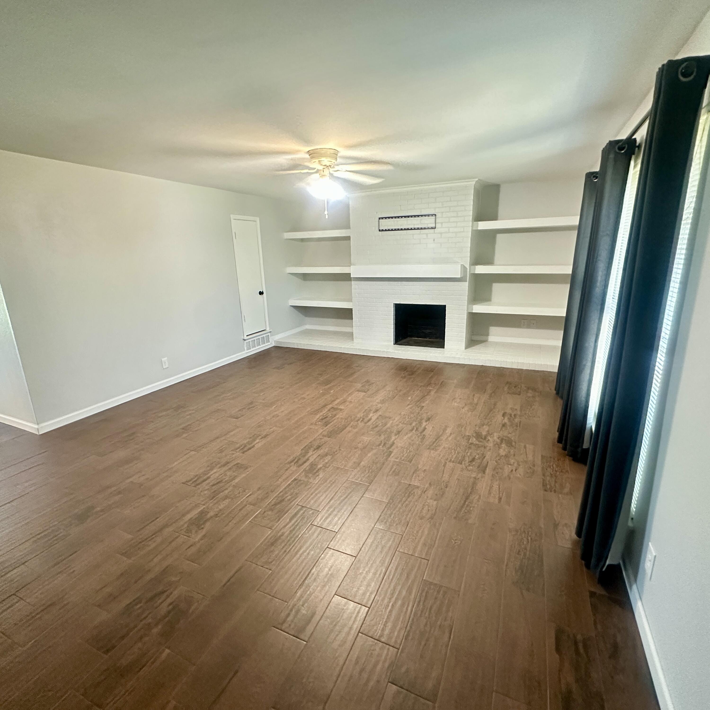 2480 University Avenue, Unit C Property Photo 3