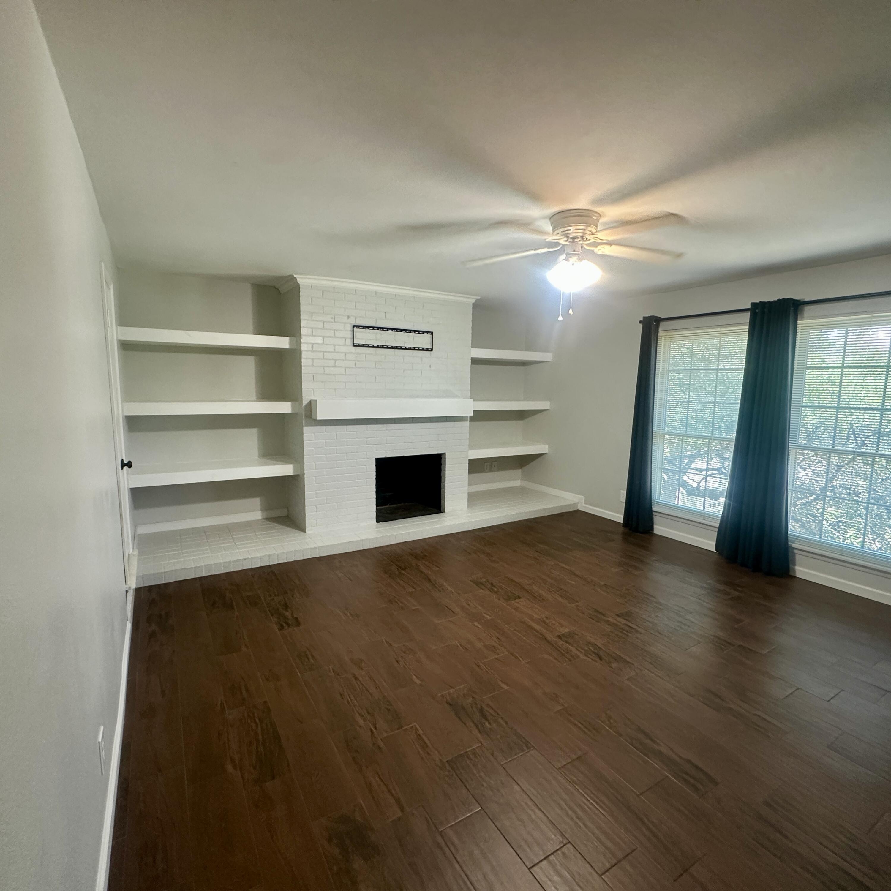 2480 University Avenue, Unit C Property Photo 4