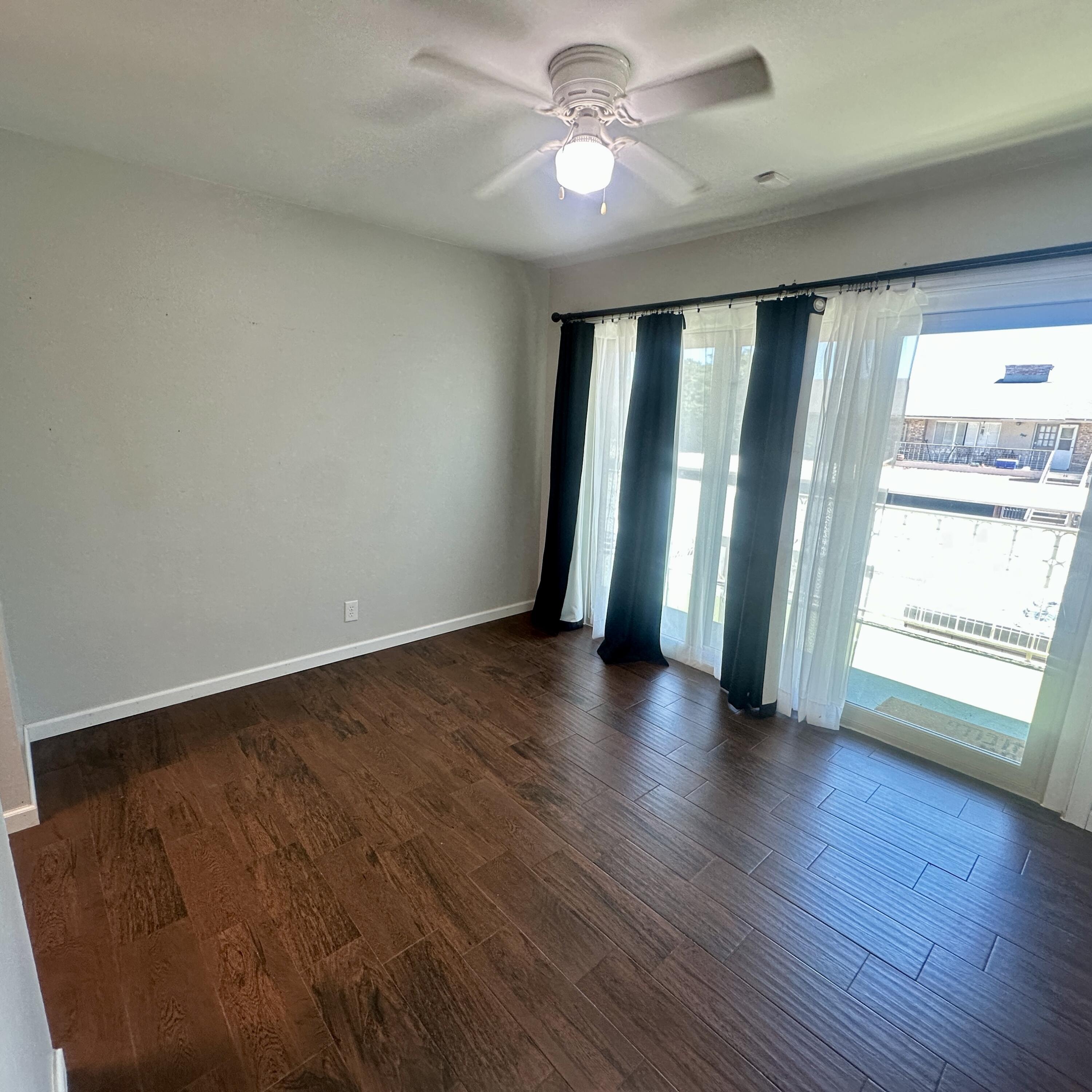 2480 University Avenue, Unit C Property Photo 9