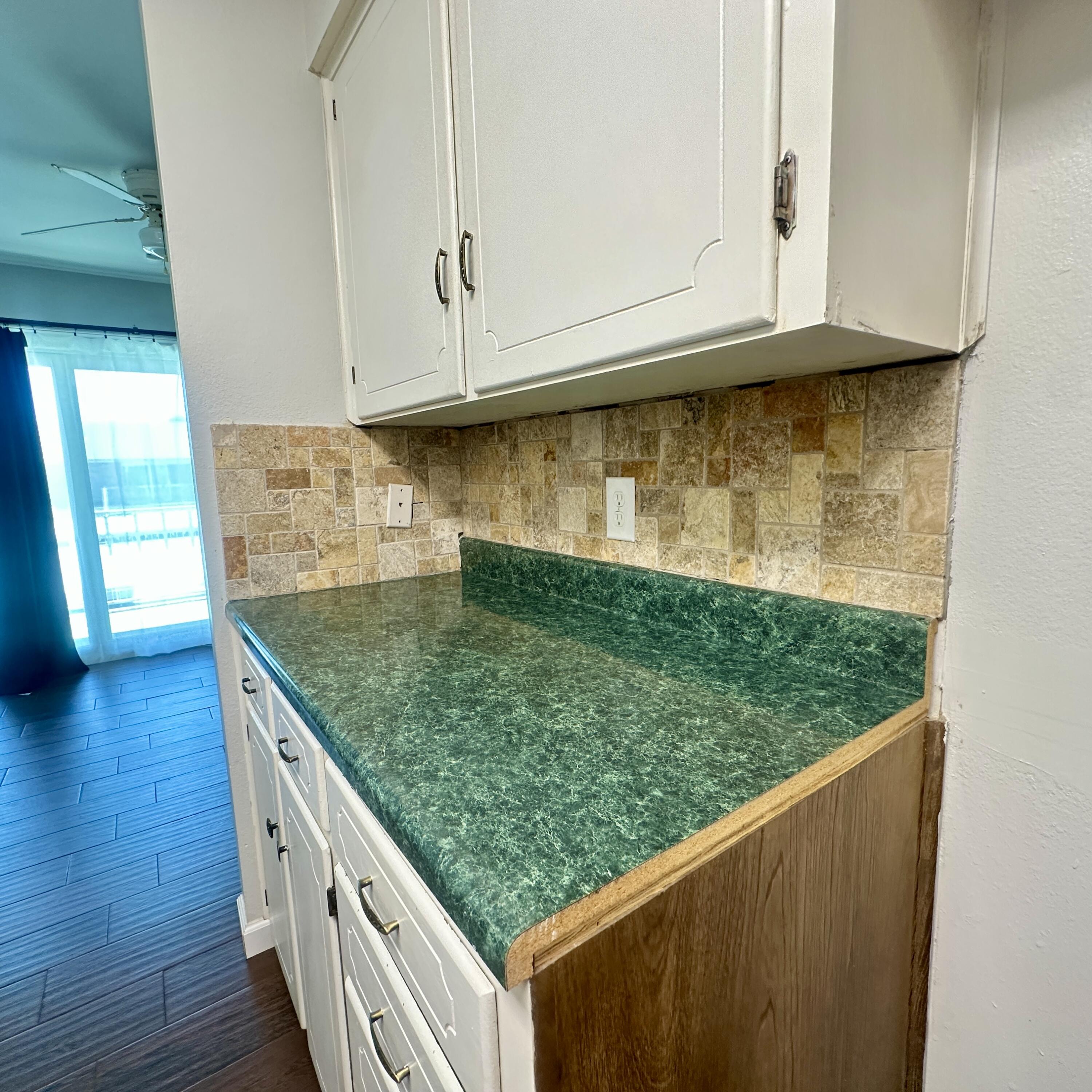 2480 University Avenue, Unit C Property Photo 13