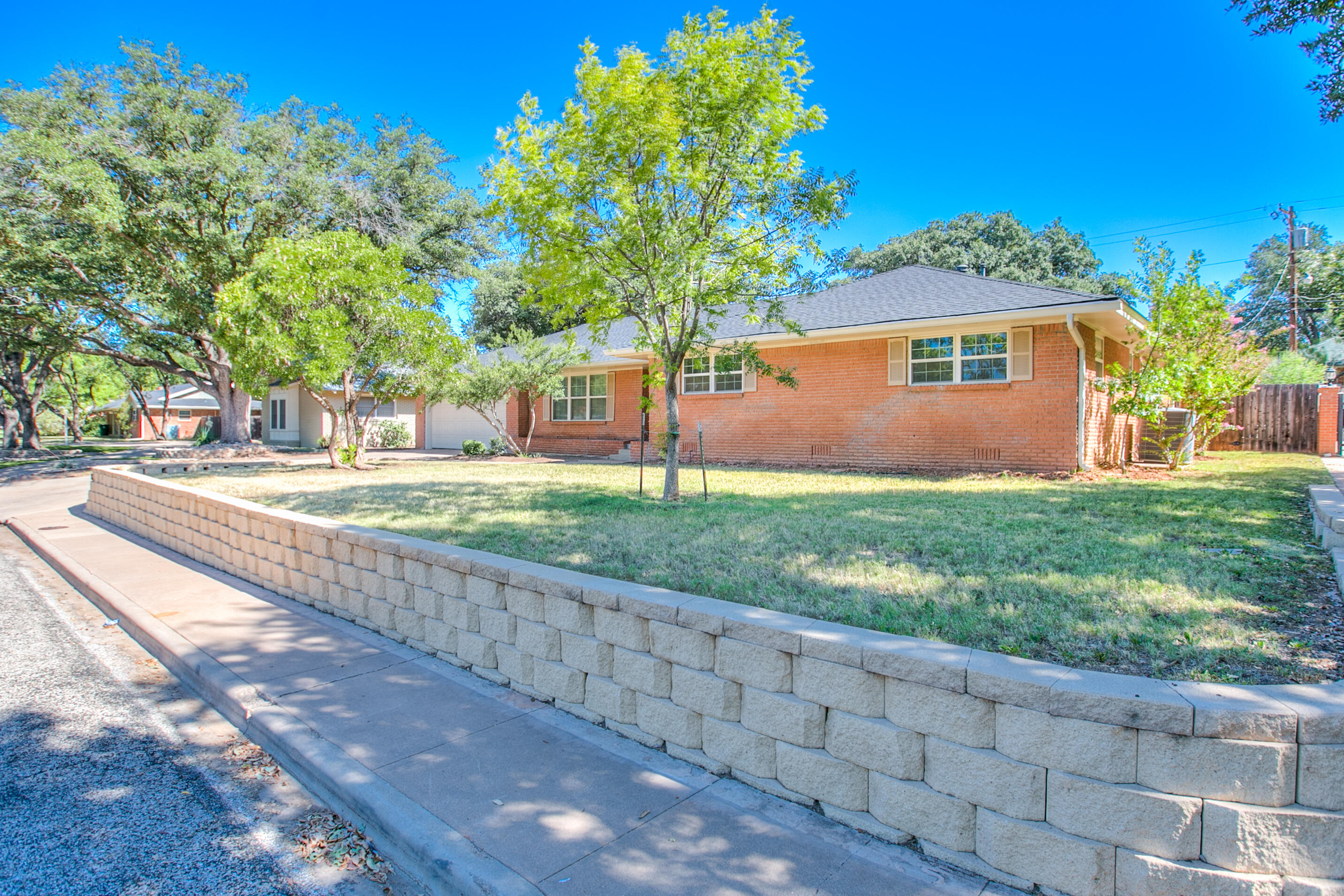 2202 Sul Ross Street Property Photo 7