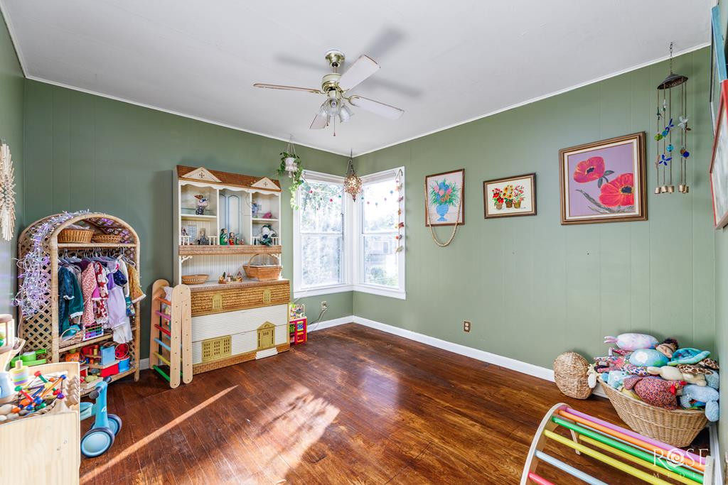 2022 Live Oak Street Property Photo 14