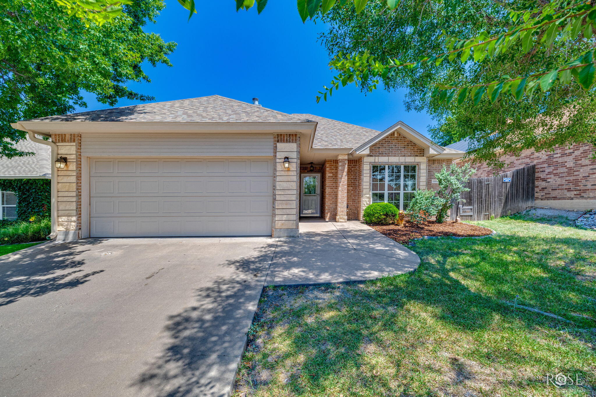 1208 Coventry Lane Property Photo 4