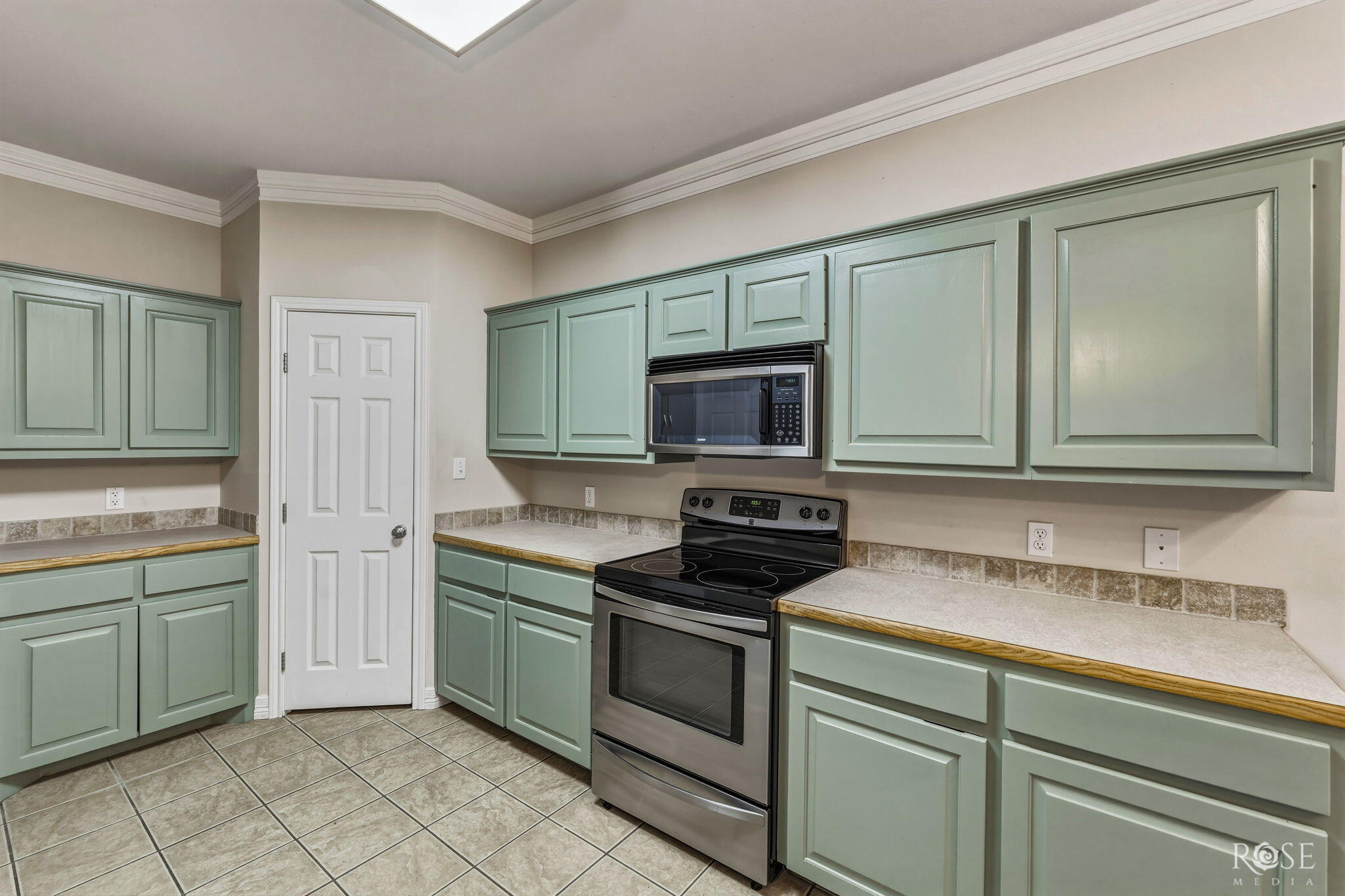1208 Coventry Lane Property Photo 12