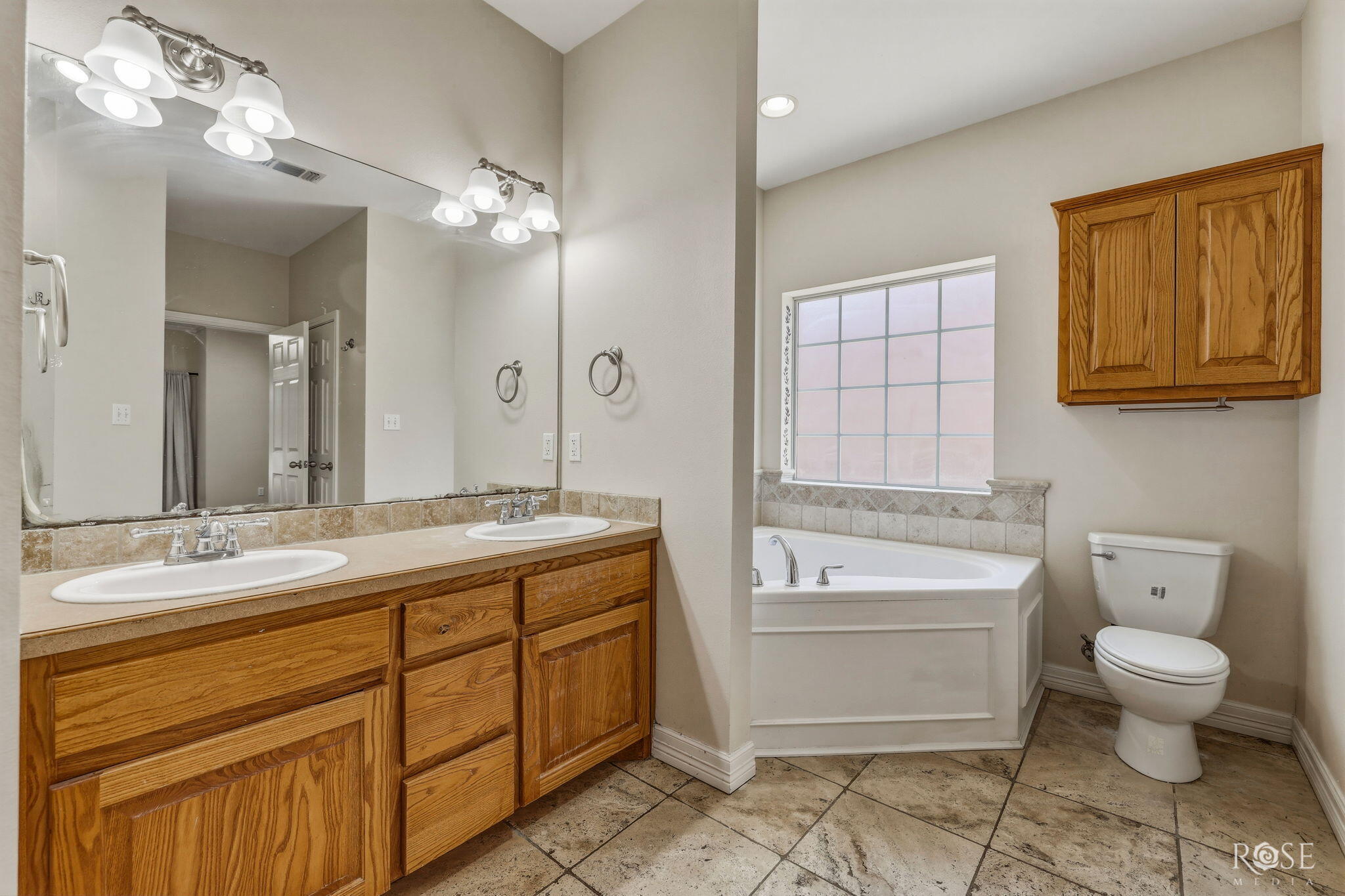 1208 Coventry Lane Property Photo 16