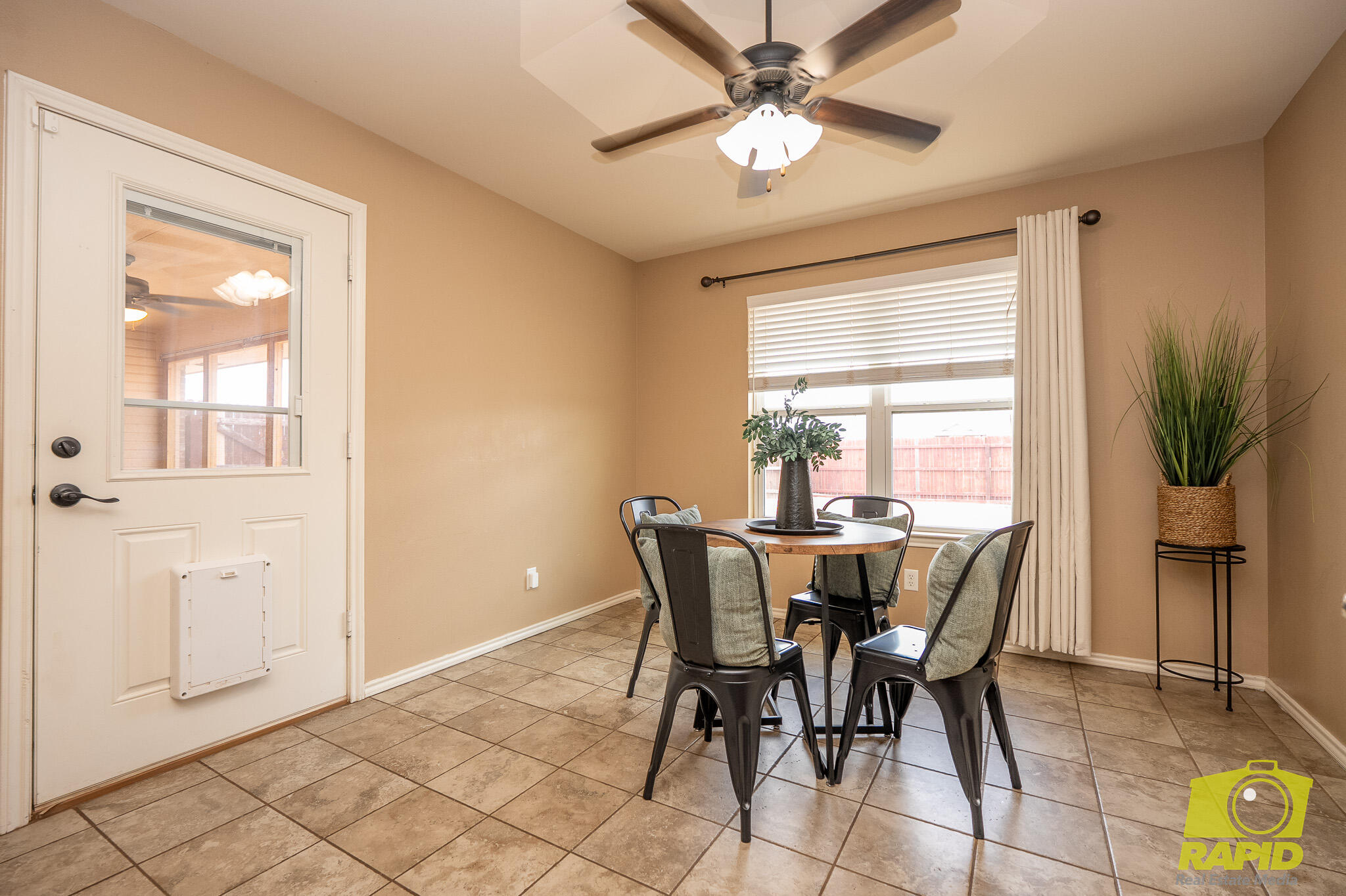 4161 Huntleigh Drive Property Photo 10