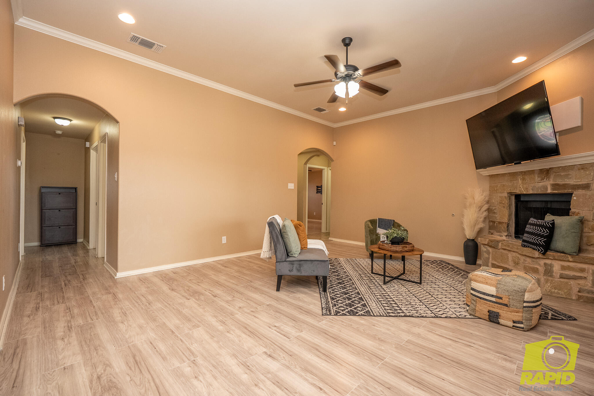4161 Huntleigh Drive Property Photo 11