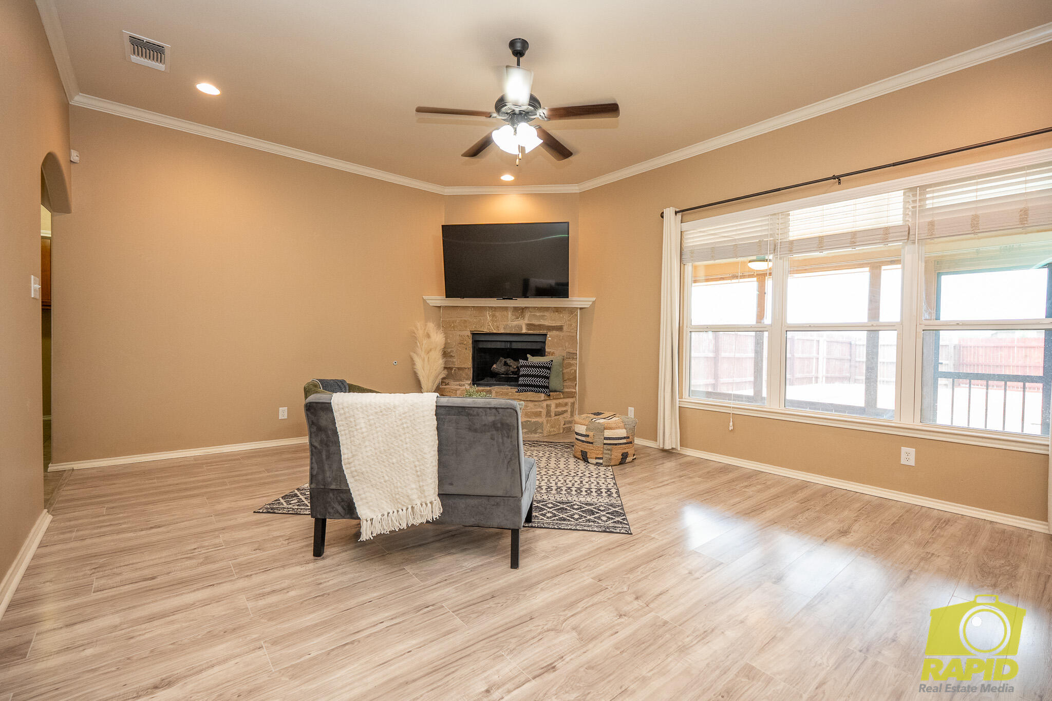 4161 Huntleigh Drive Property Photo 14