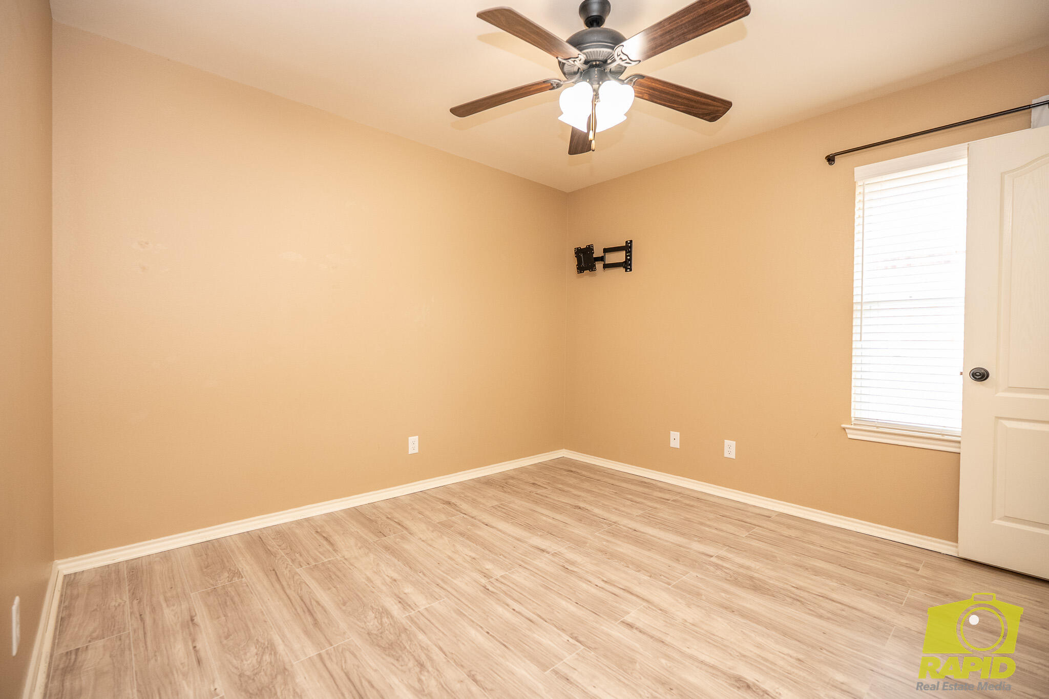 4161 Huntleigh Drive Property Photo 19