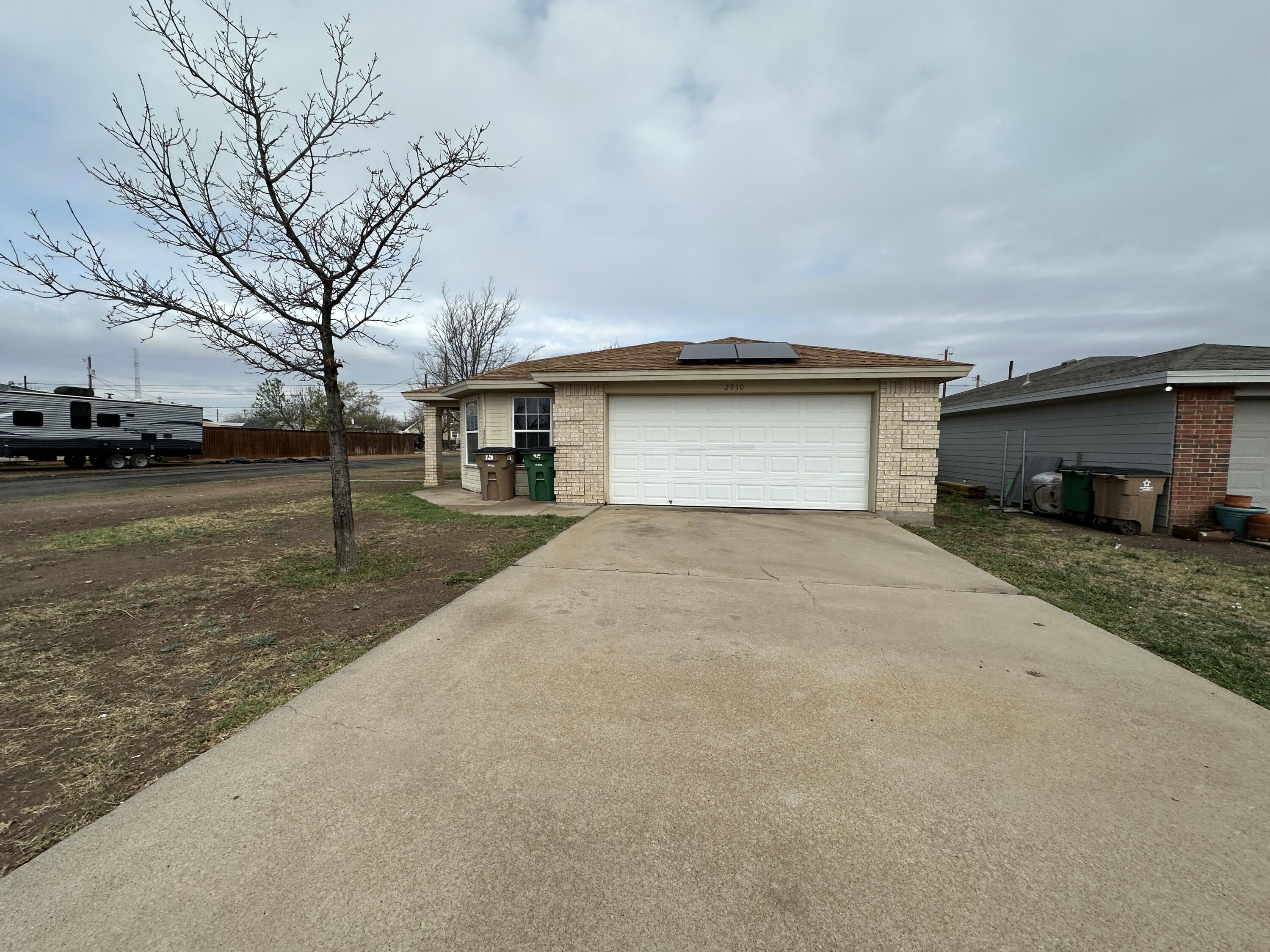 2930 Waco Street Property Photo 2
