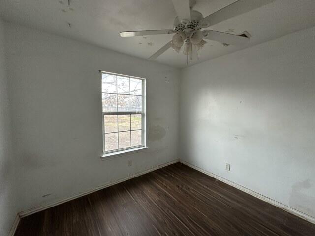 2930 Waco Street Property Photo 16