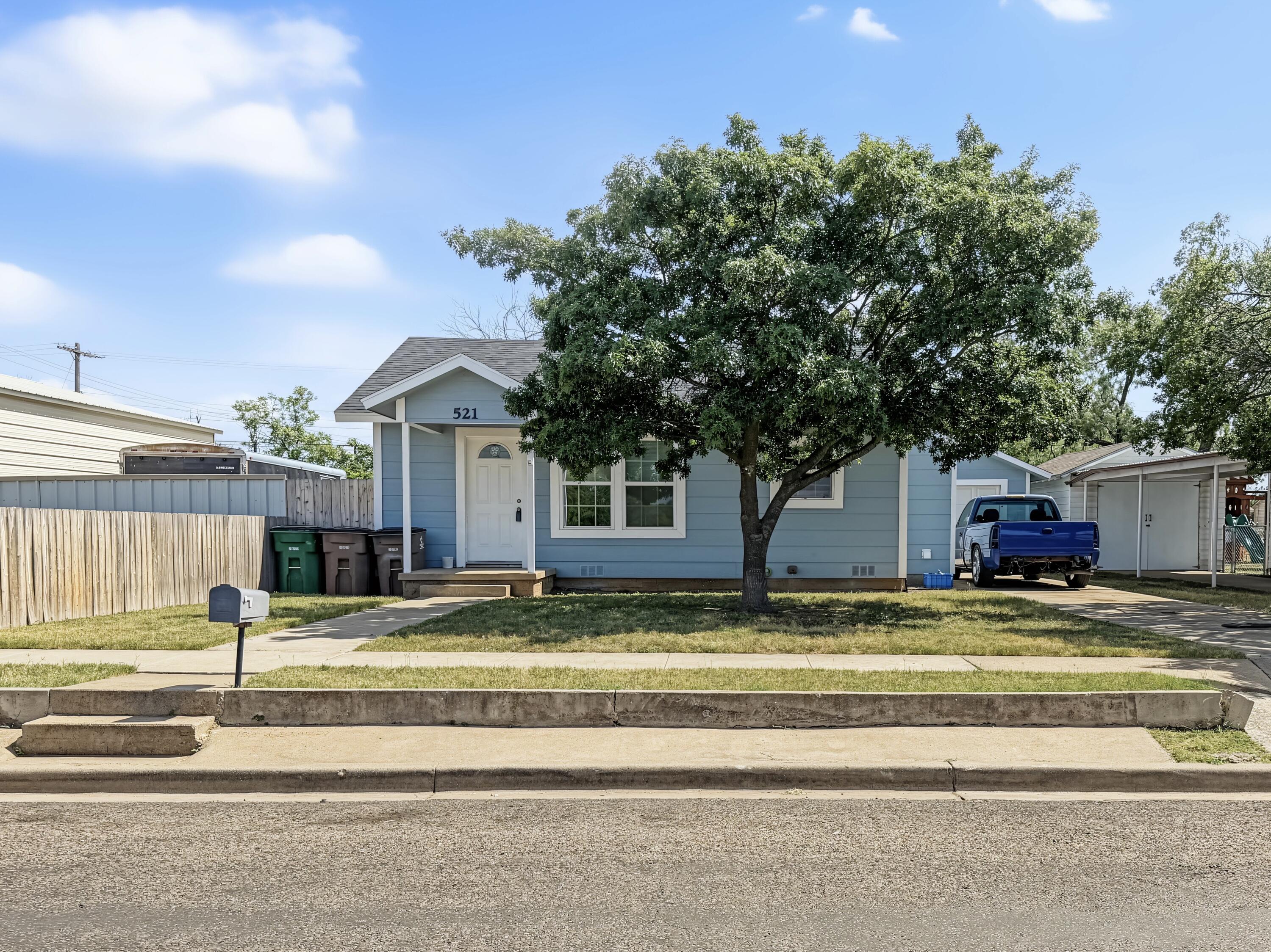 521 E 42nd Street Property Photo 1