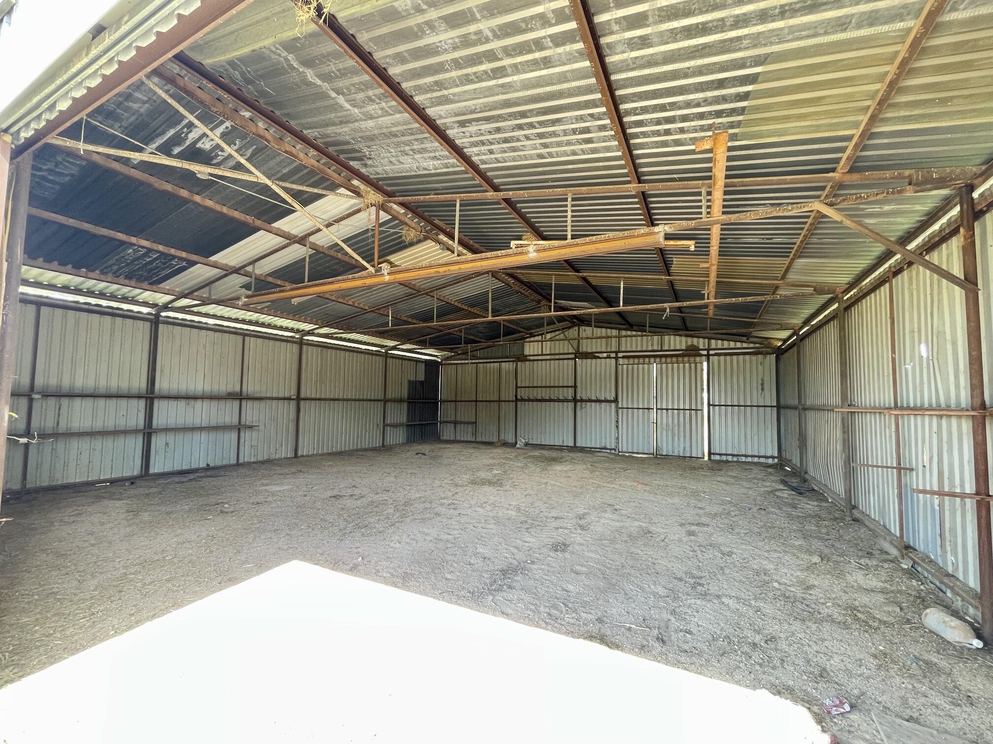 2253 E Valley Drive Property Photo 14