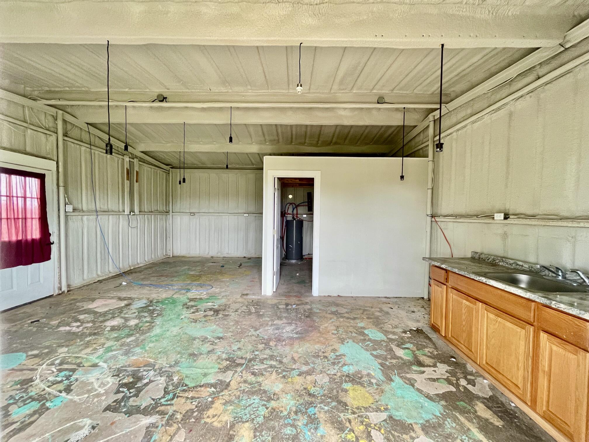 2253 E Valley Drive Property Photo 20
