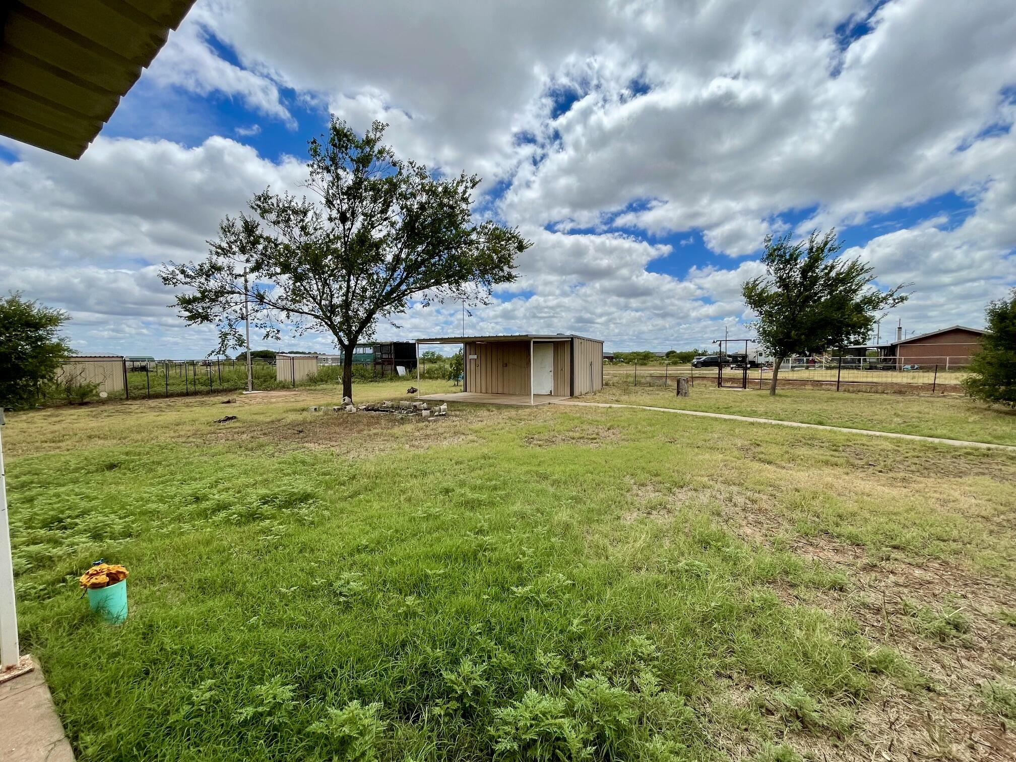 2253 E Valley Drive Property Photo 27