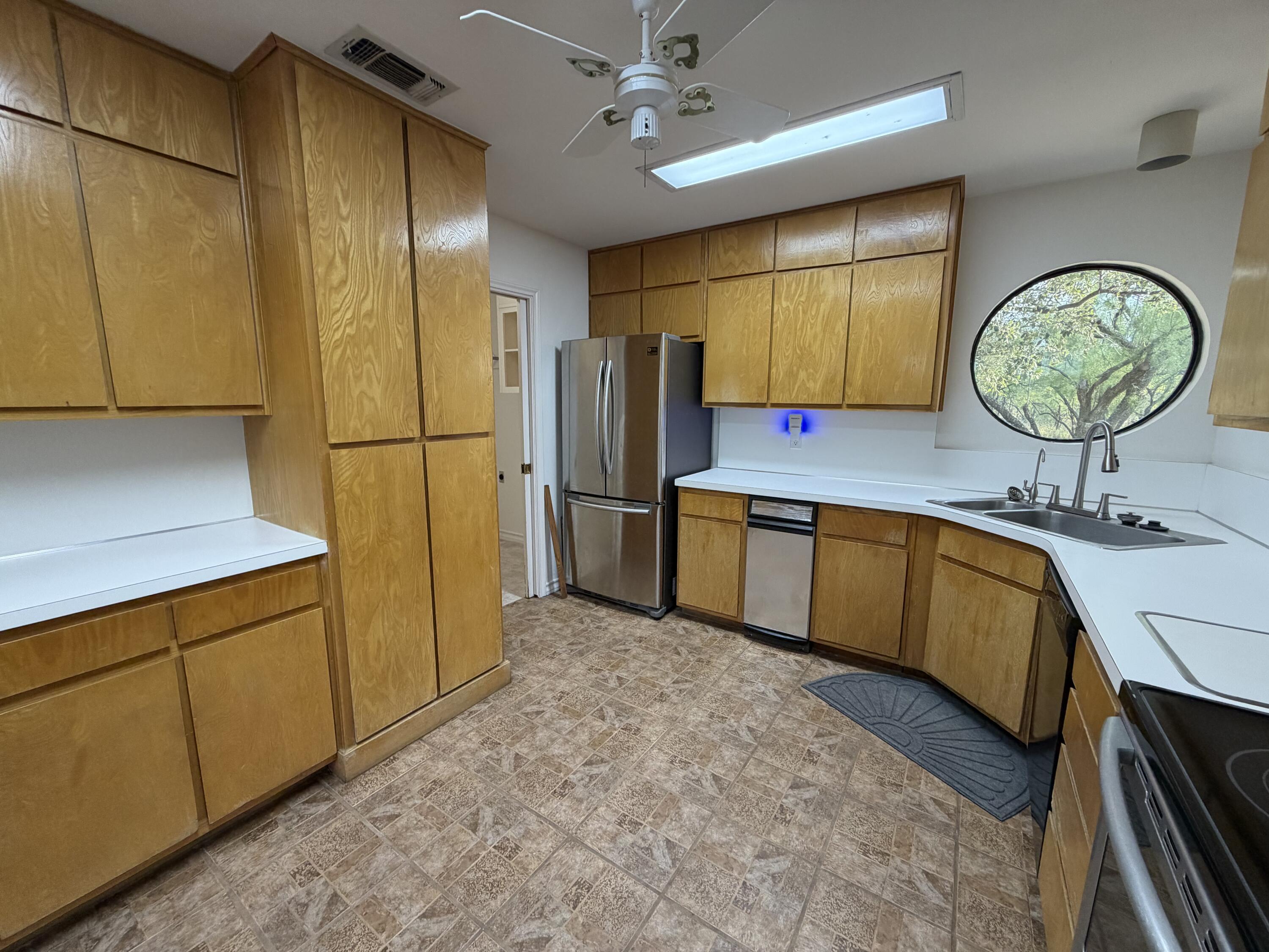 13194 Spring Creek Lane Property Photo 10