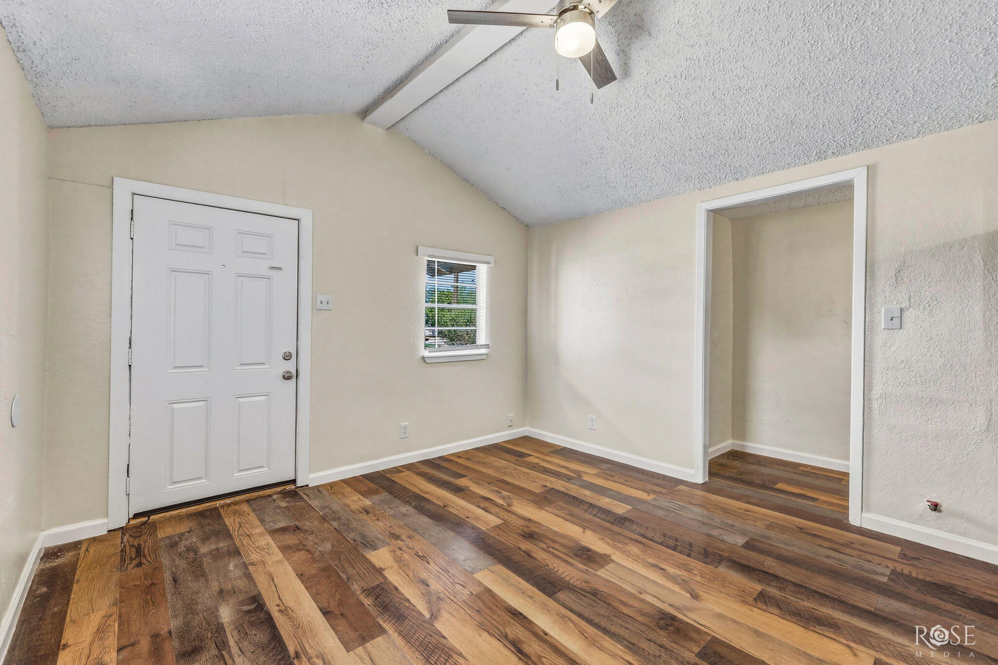 917 Texas Avenue Property Photo 8