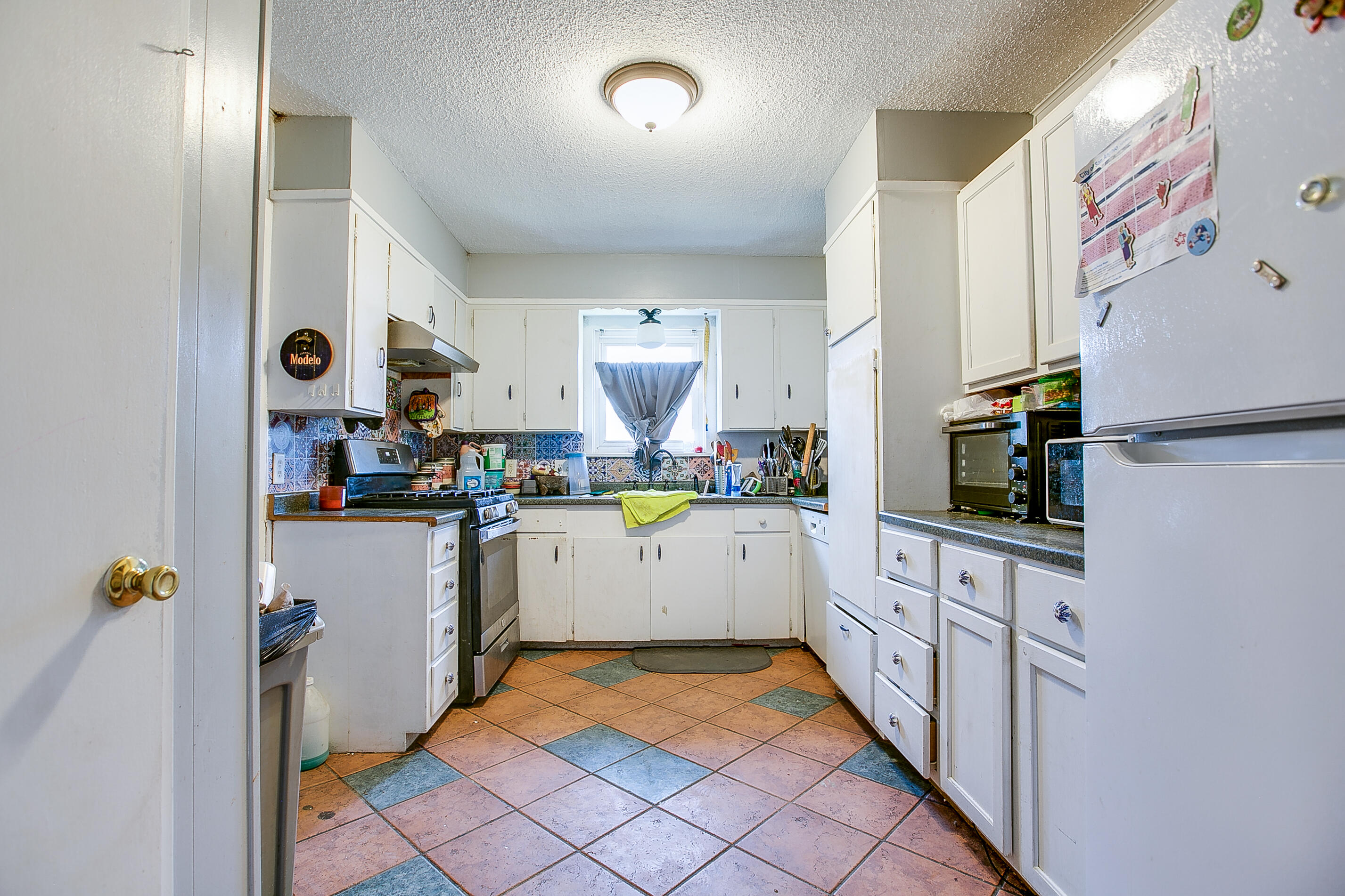 1916 N Parkway Street Property Photo 8