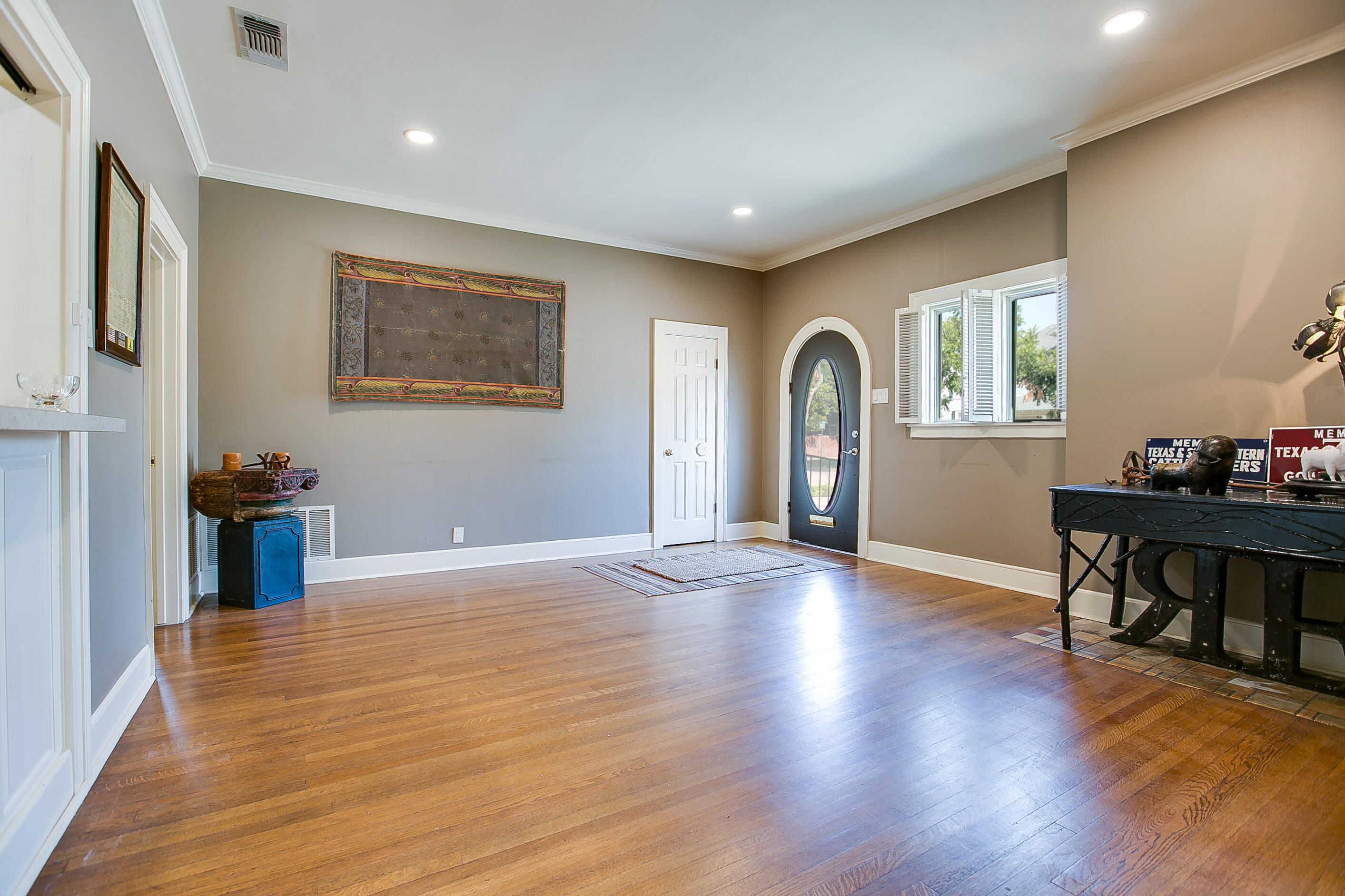 421 W Concho Avenue Property Photo 10