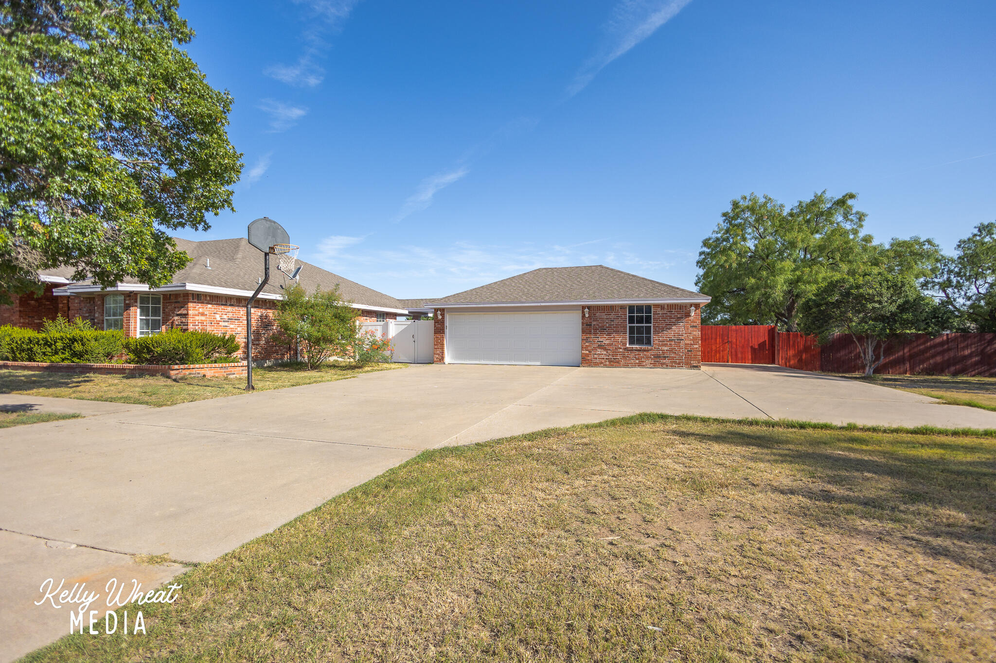 1526 Ray Street Property Photo 6