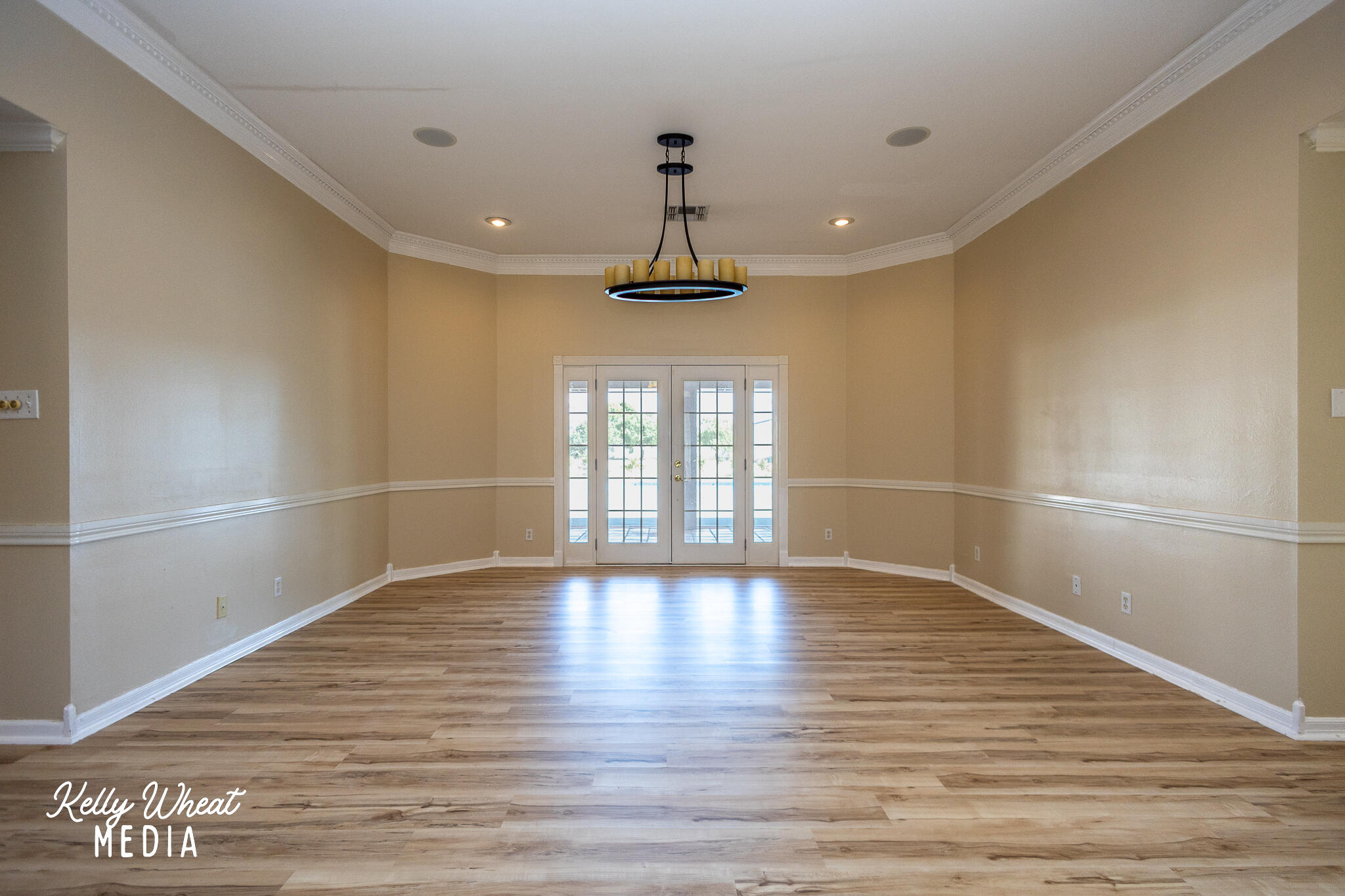 1526 Ray Street Property Photo 9