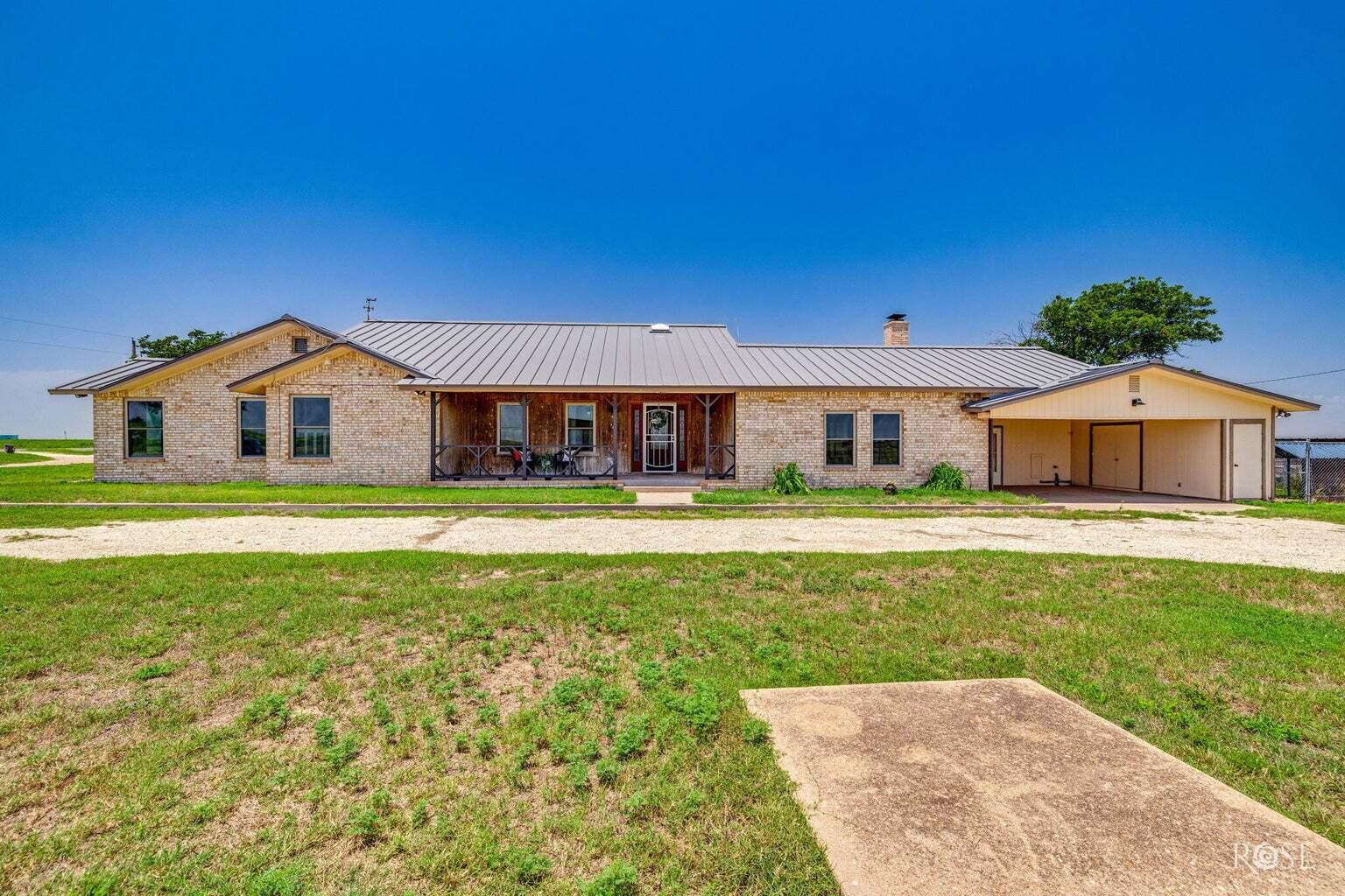 12326 E Veribest Road Property Photo 1