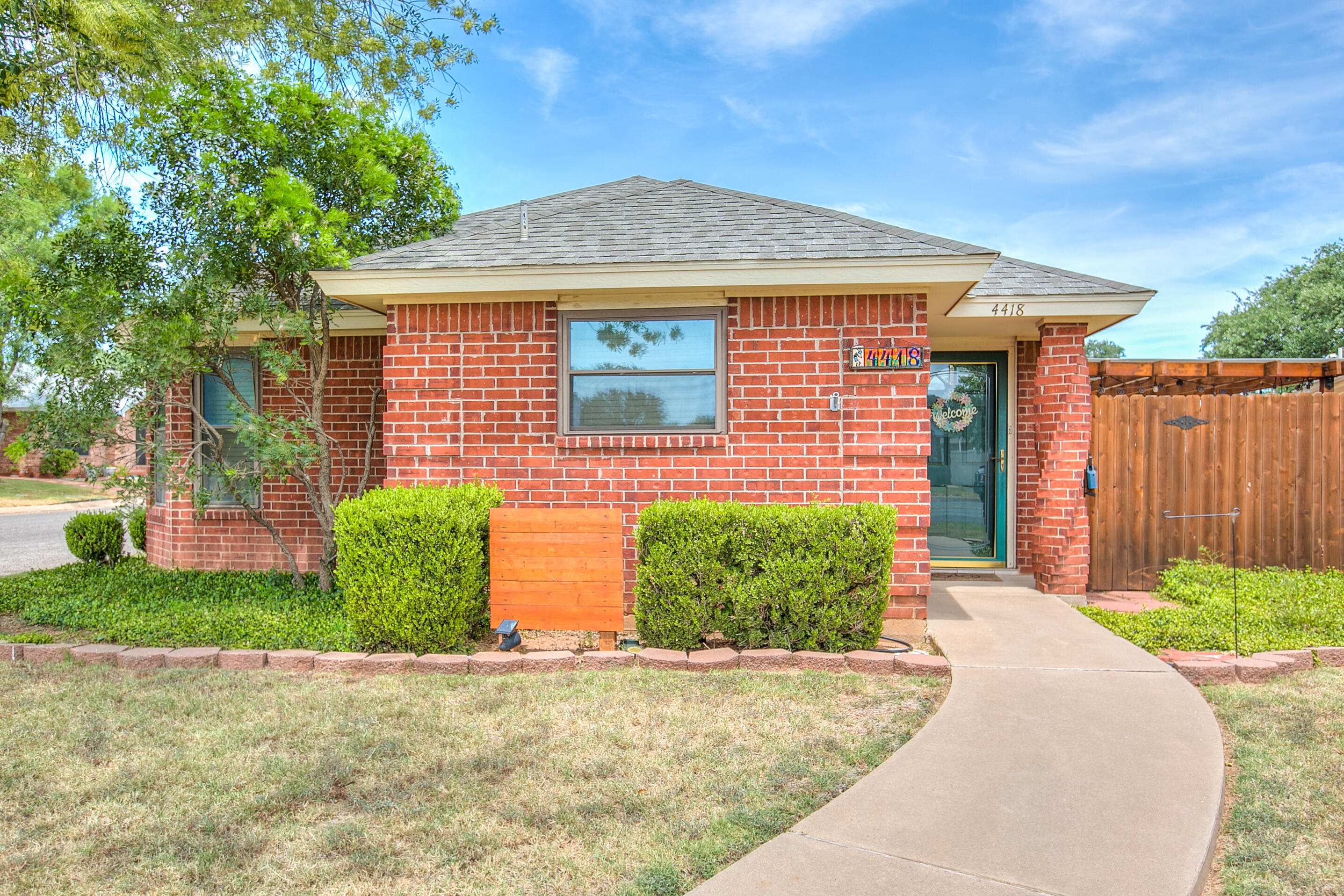 4418 Southland Boulevard Property Photo 1