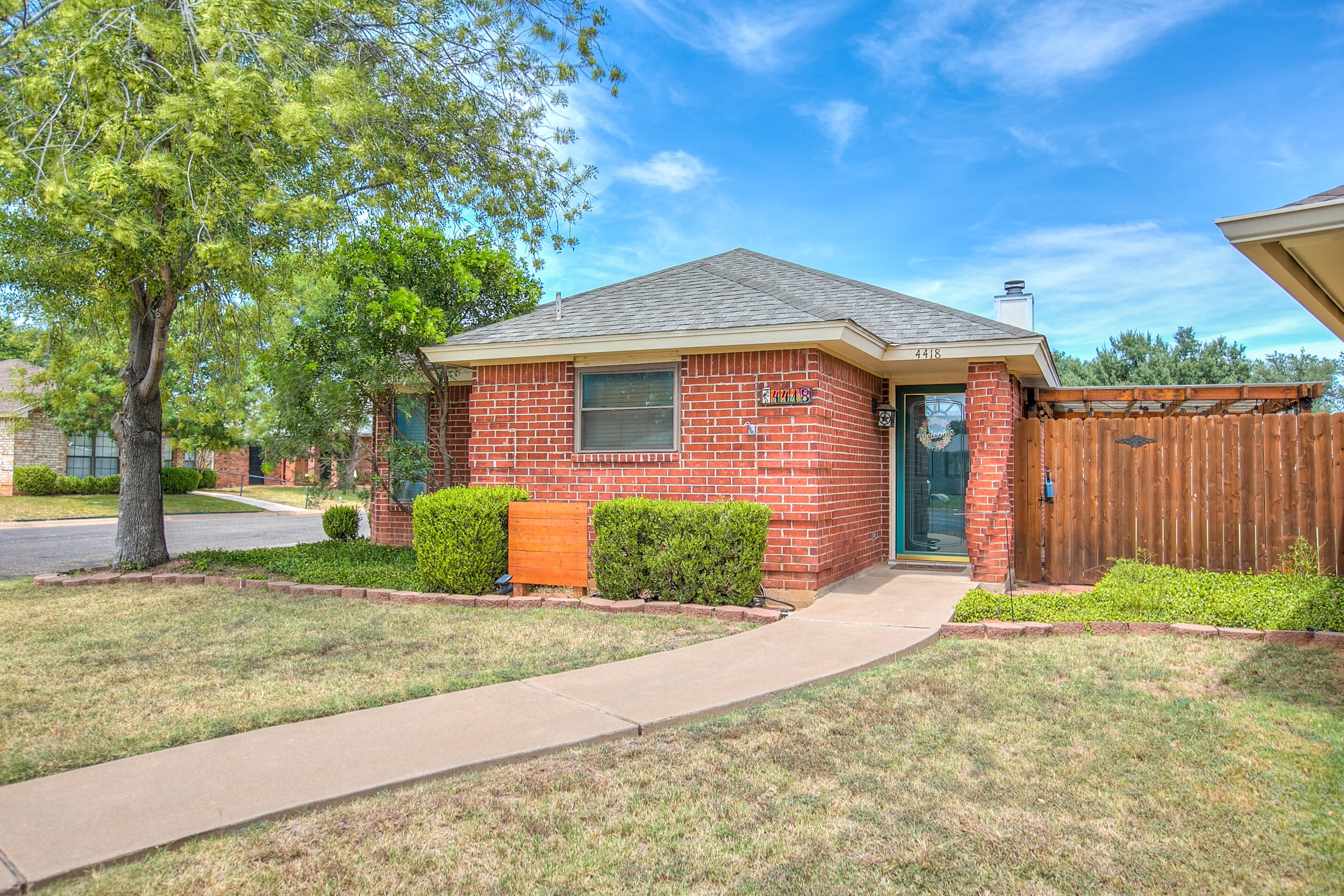 4418 Southland Boulevard Property Photo 7