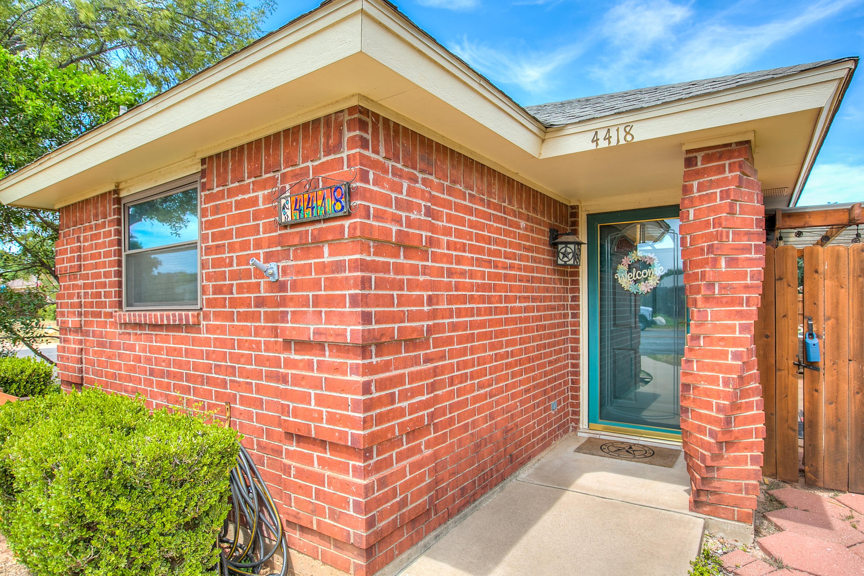 4418 Southland Boulevard Property Photo 9