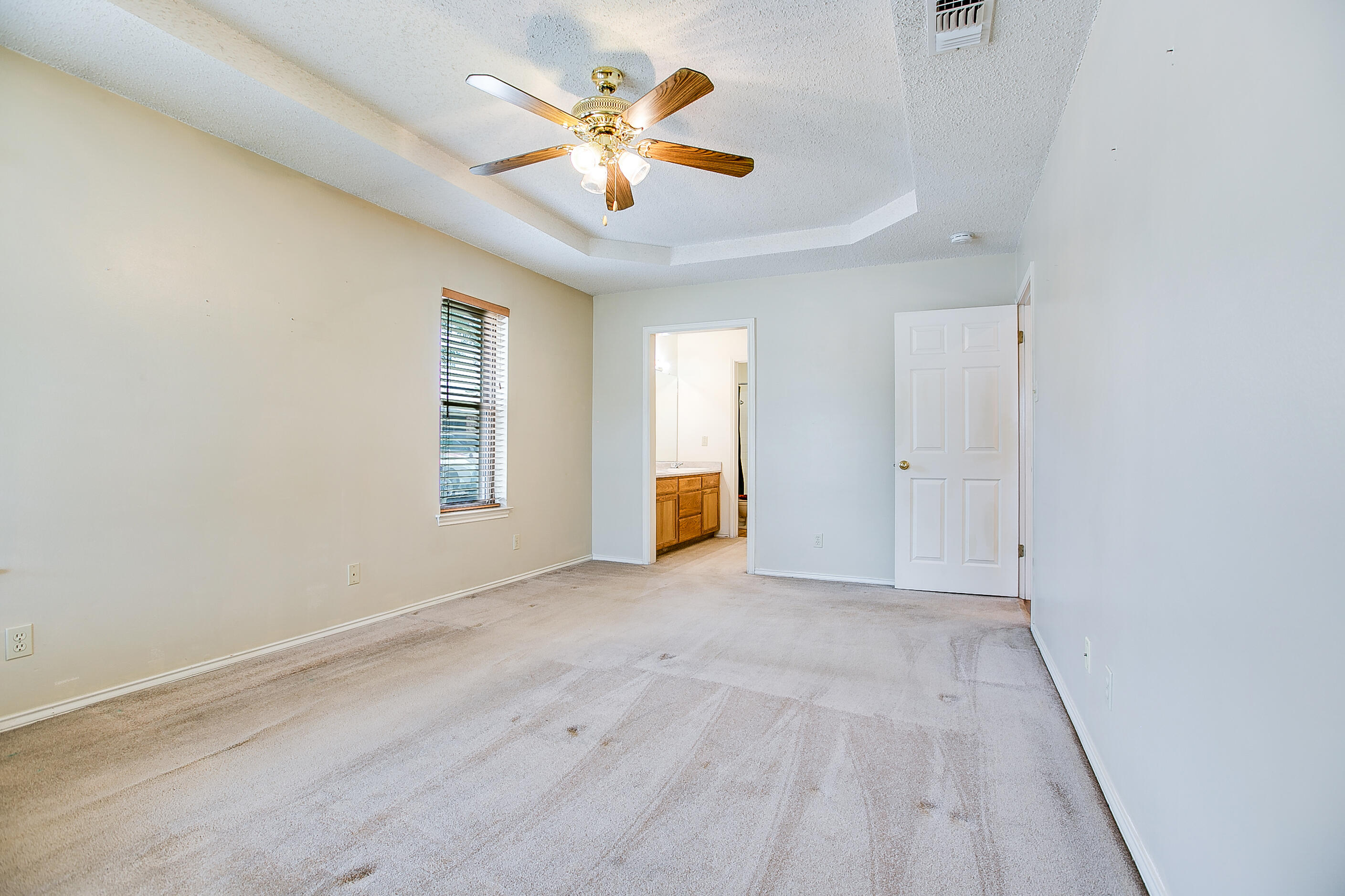 4418 Southland Boulevard Property Photo 16