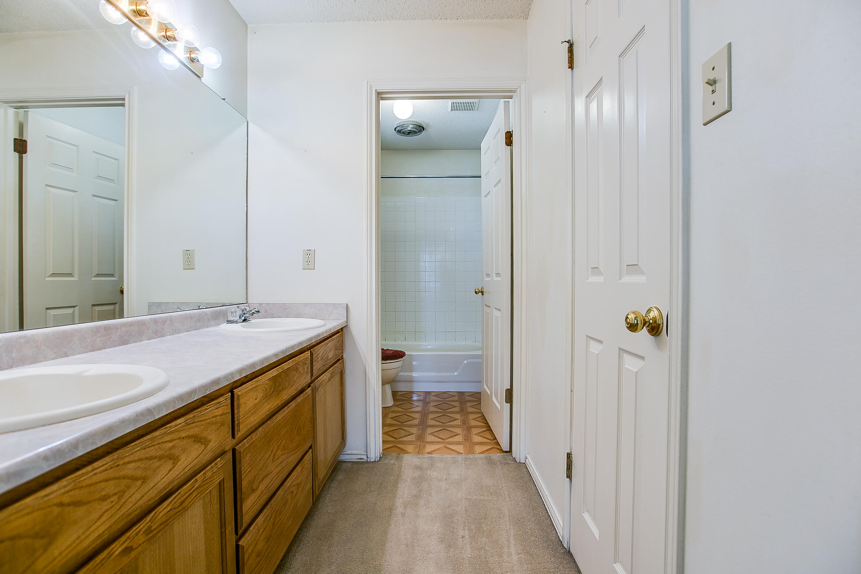 4418 Southland Boulevard Property Photo 17