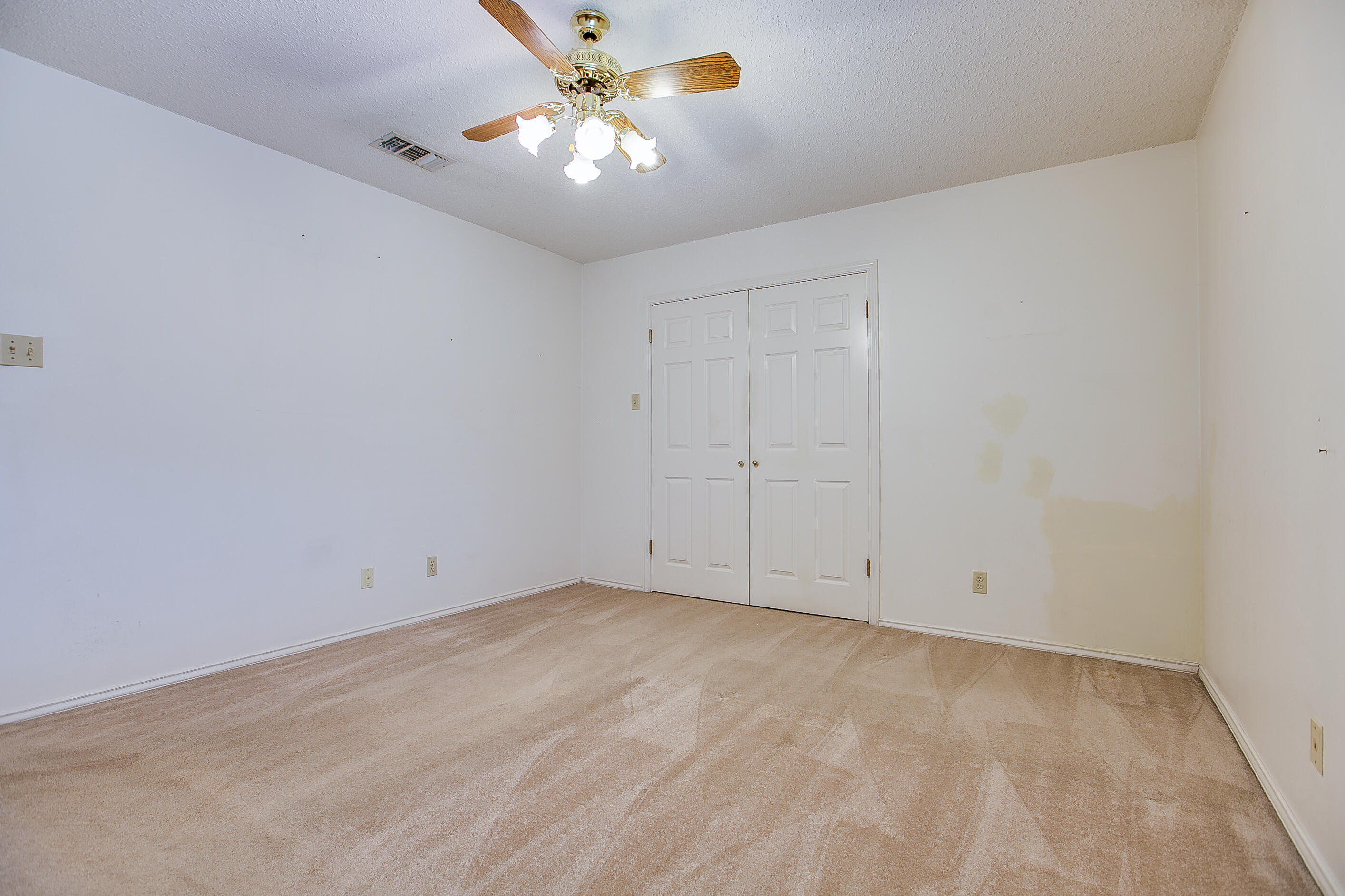 4418 Southland Boulevard Property Photo 22