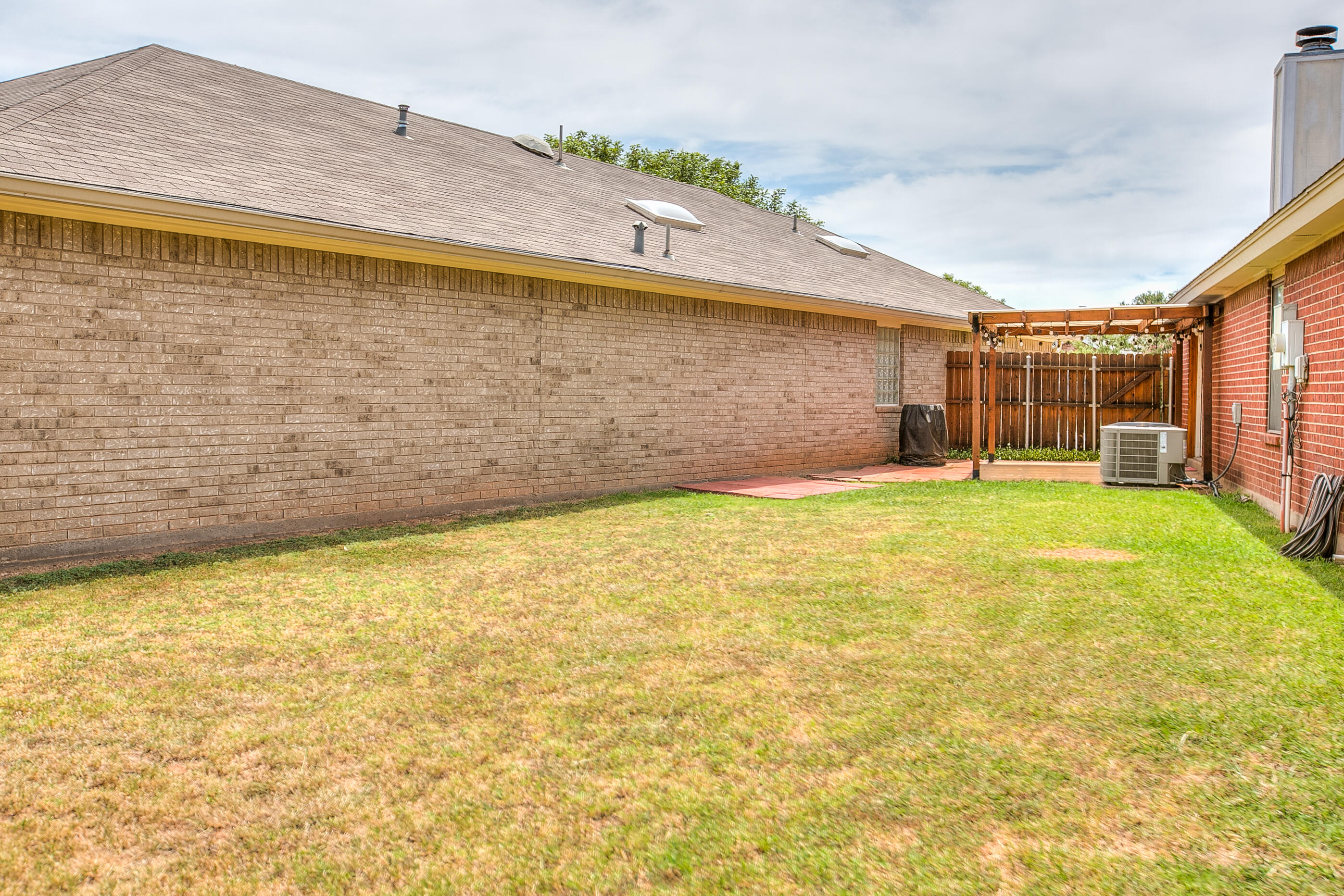 4418 Southland Boulevard Property Photo 28