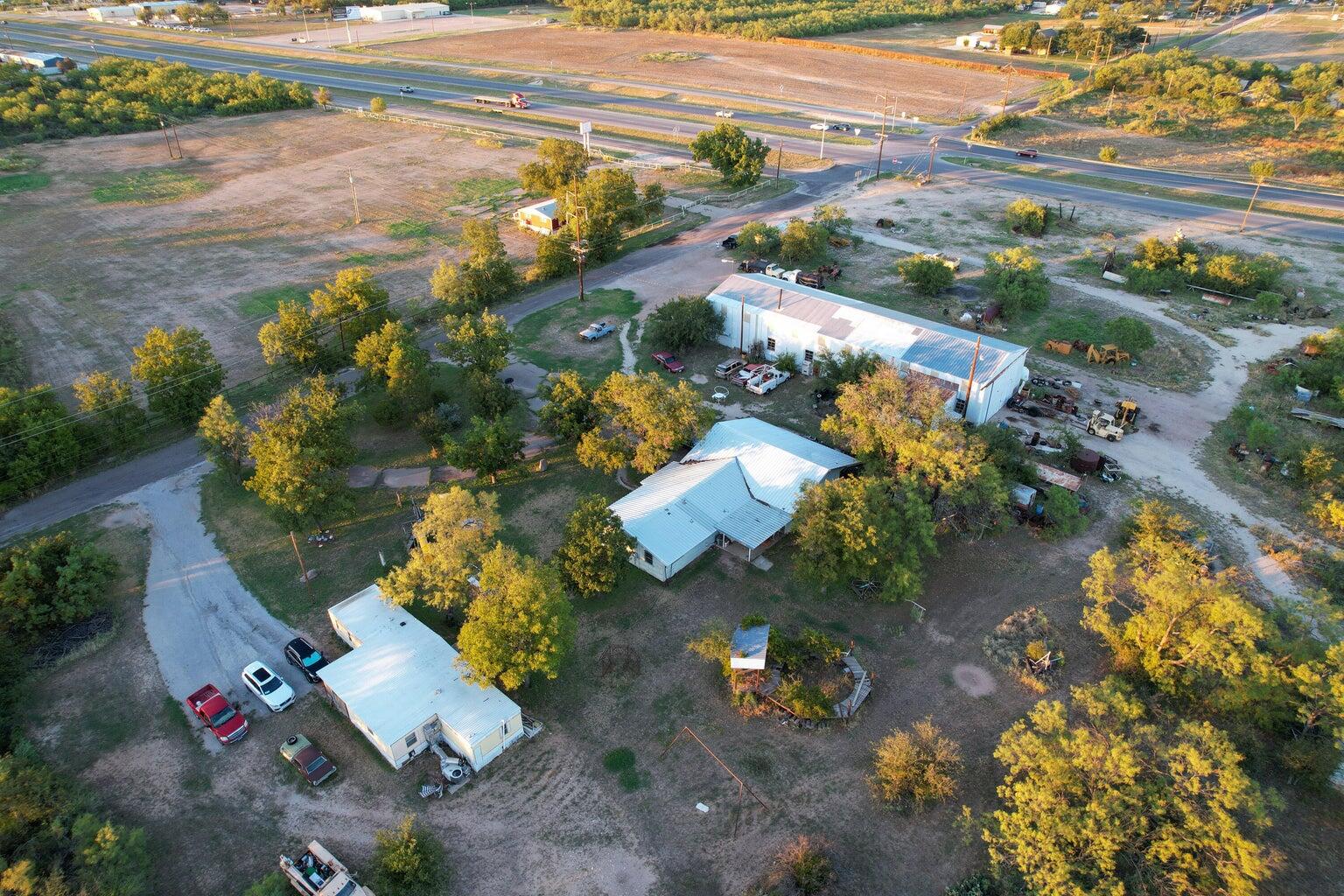 1011 Humble Road Property Photo 4