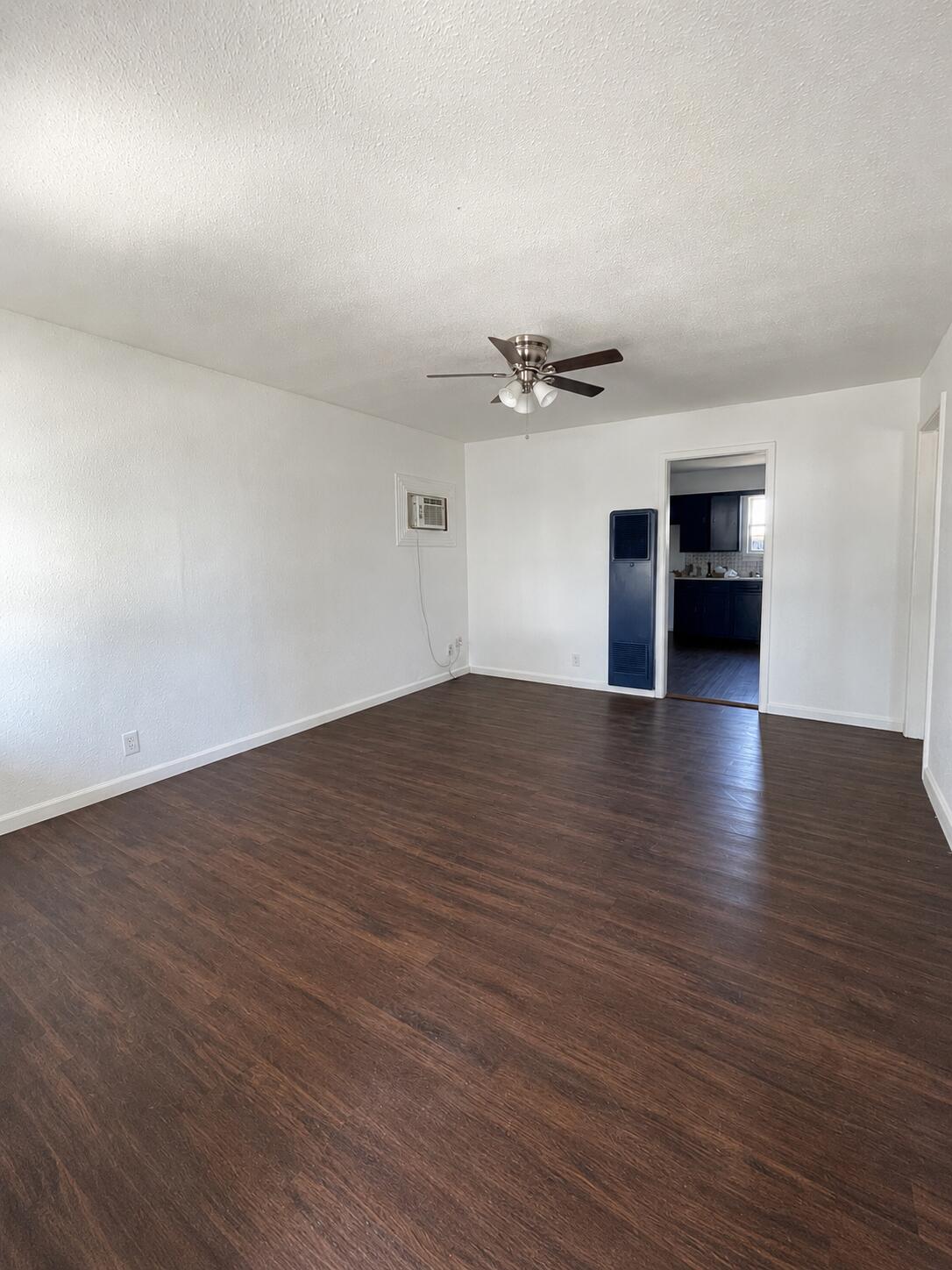 312 E 41st Street Property Photo 5