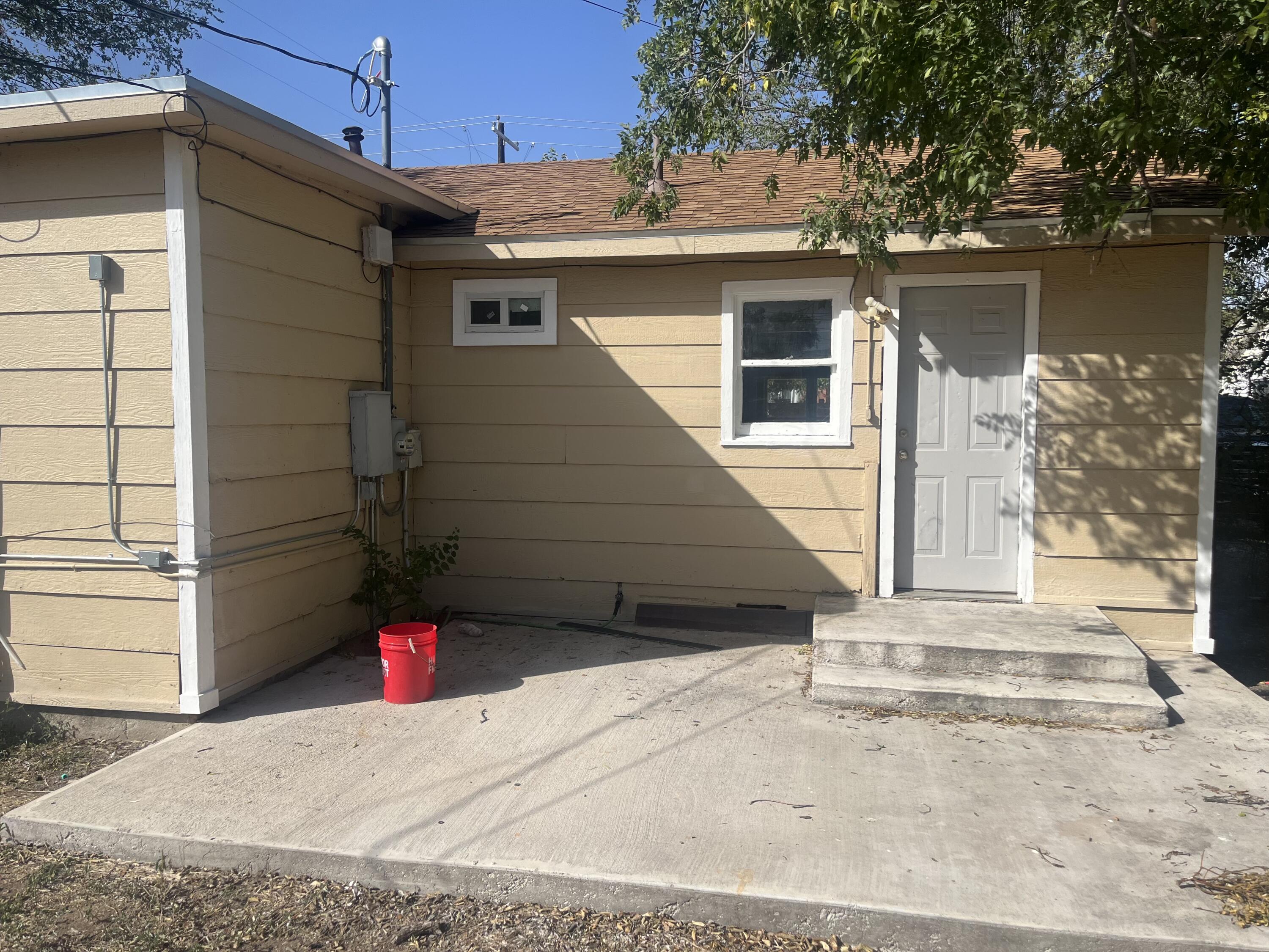1212 N Howard Street Property Photo 4