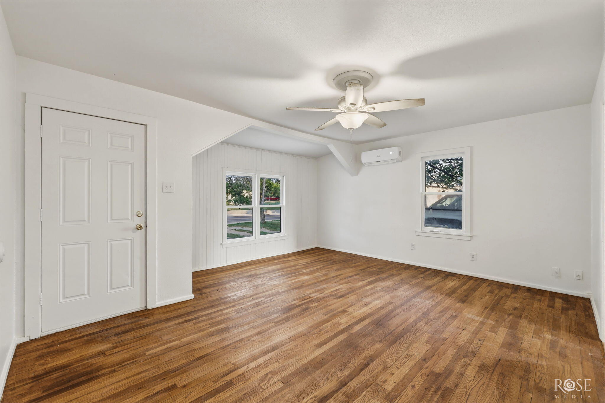 1212 N Howard Street Property Photo 12