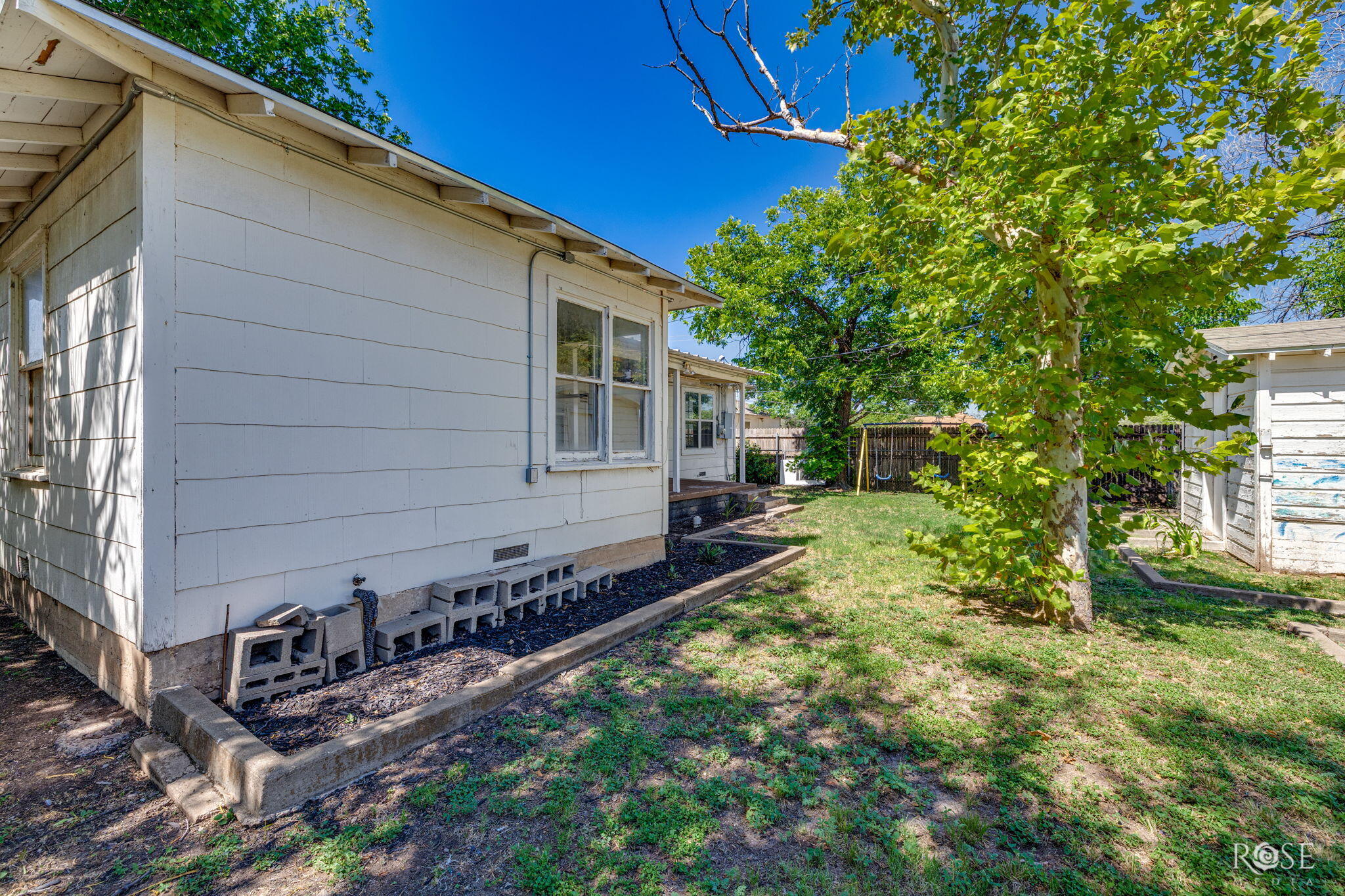 1106 E 22nd Street Property Photo 28