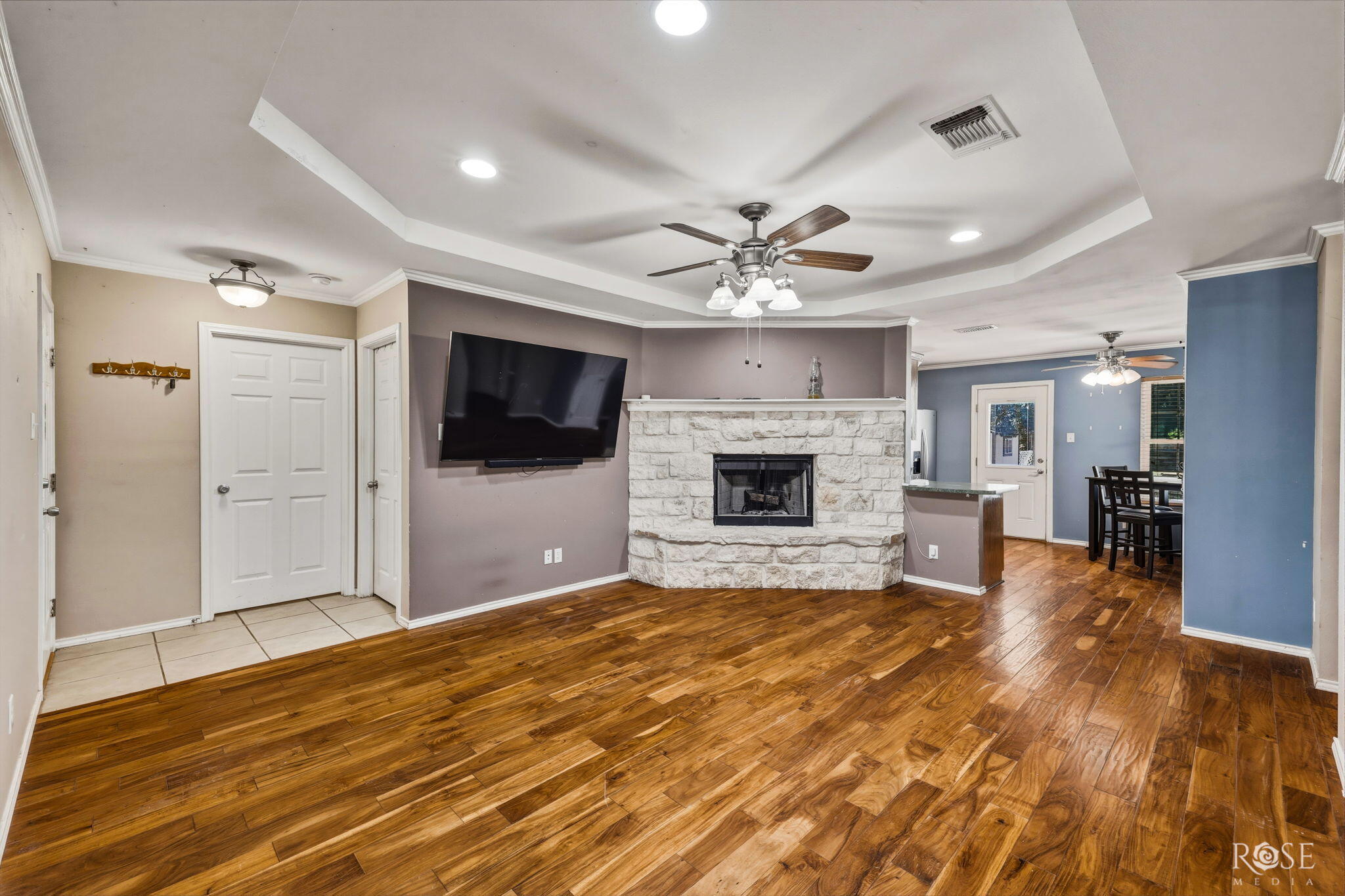 4909 Oaklawn Boulevard Property Photo 5