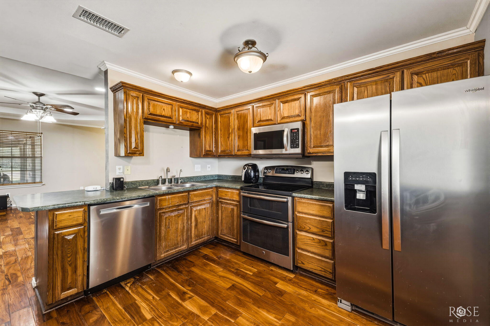 4909 Oaklawn Boulevard Property Photo 10