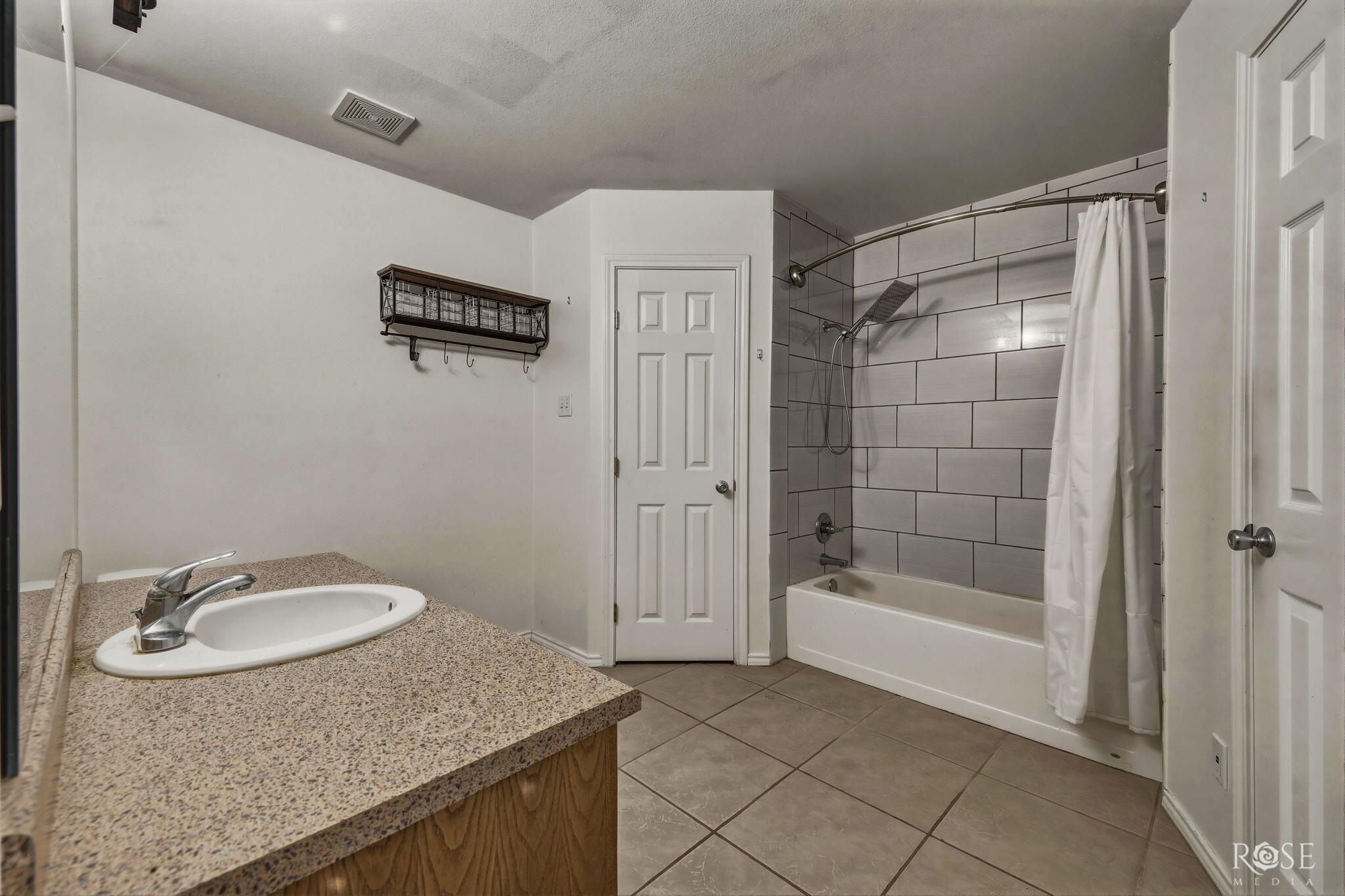 4909 Oaklawn Boulevard Property Photo 14