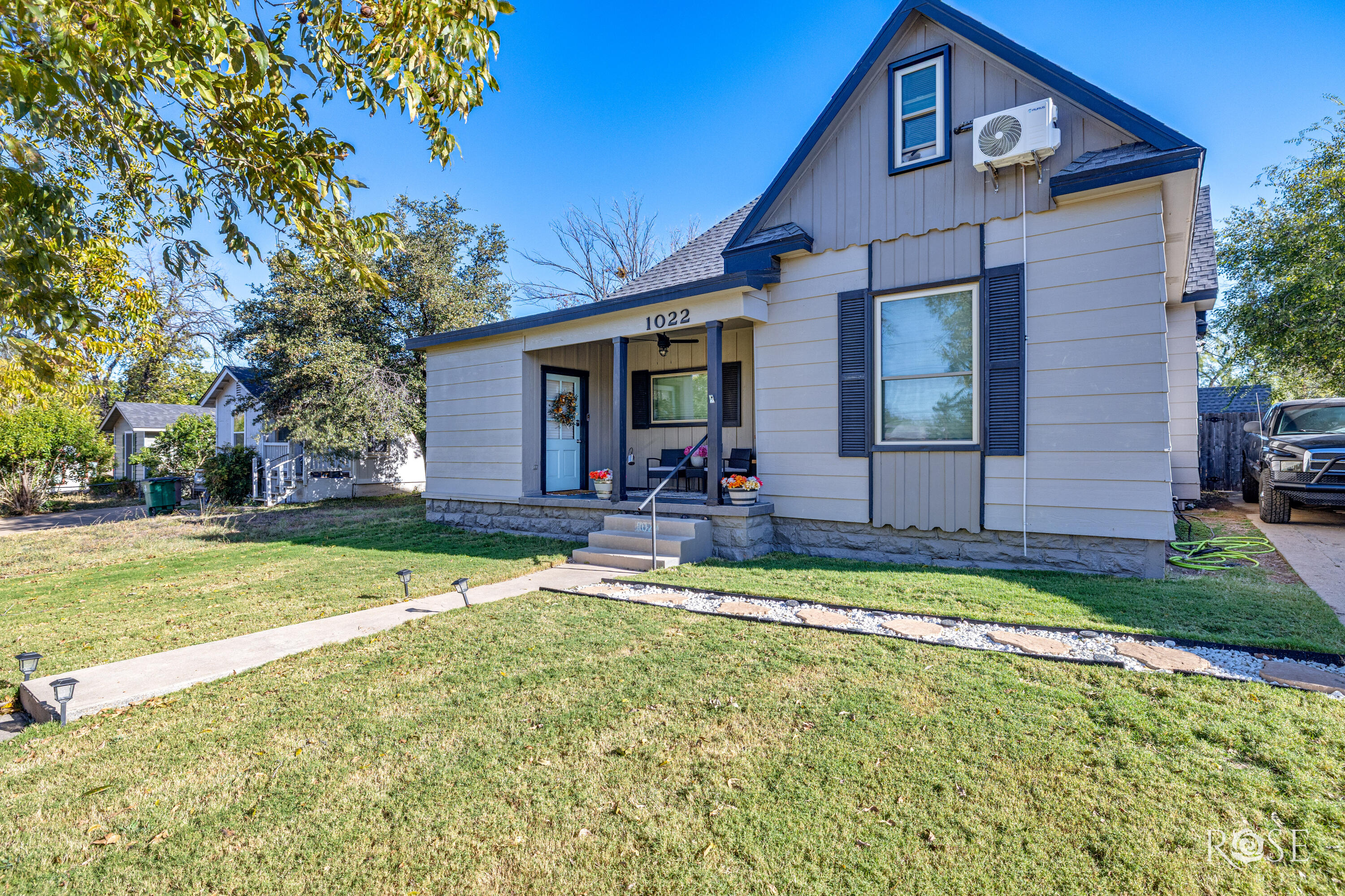 1022 N Jefferson Street Property Photo 4