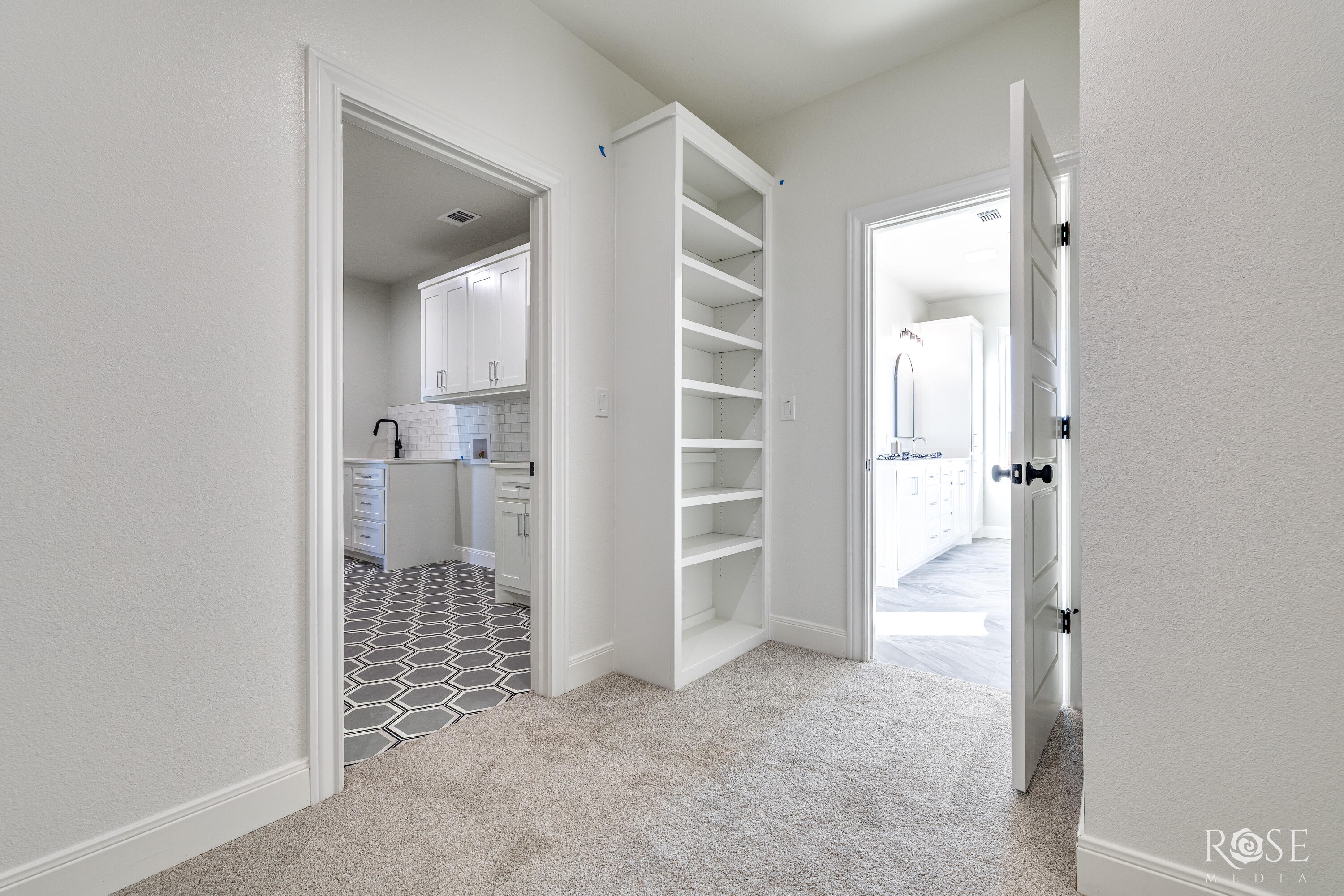 8421 Windmill Road Property Photo 24