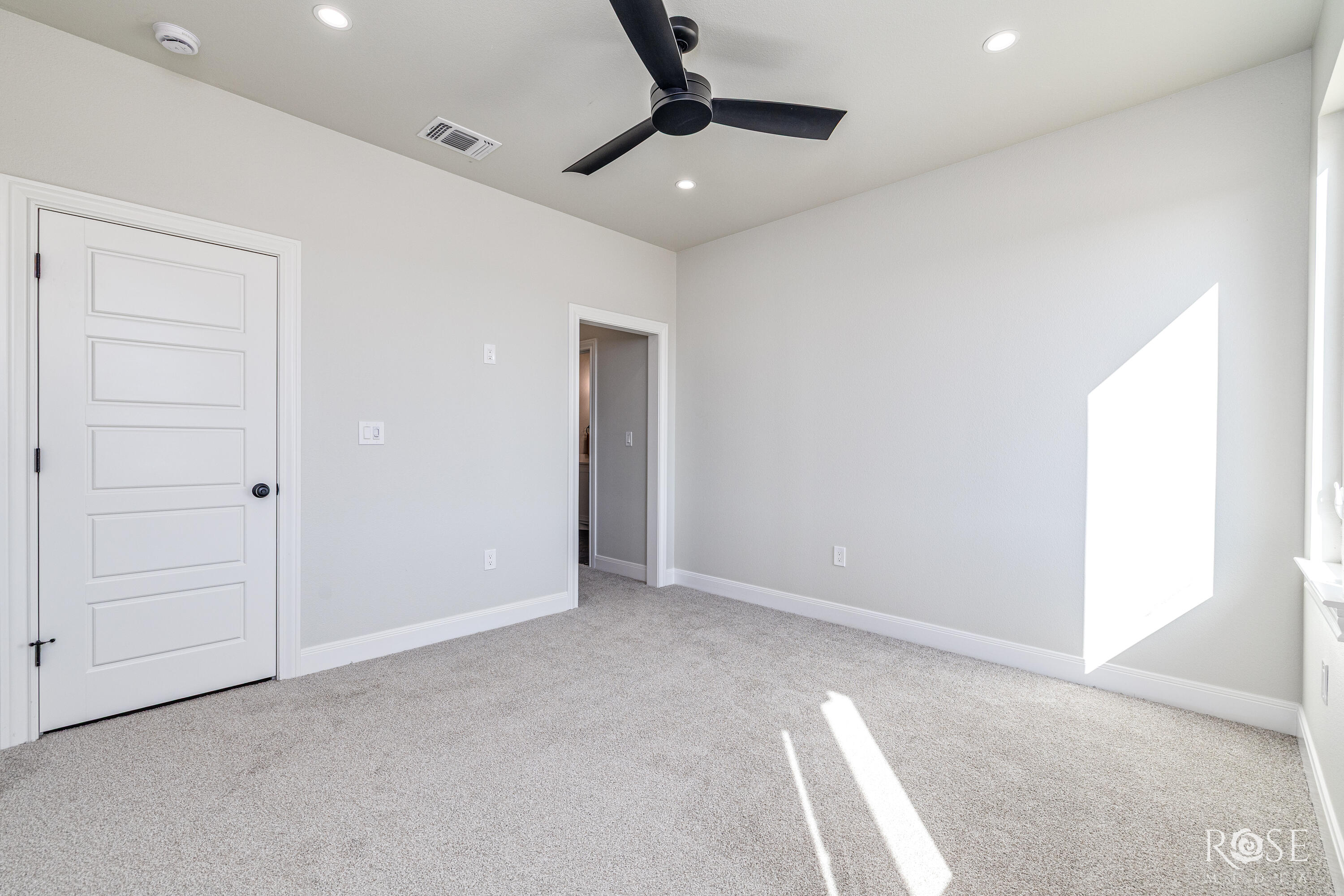 8421 Windmill Road Property Photo 33