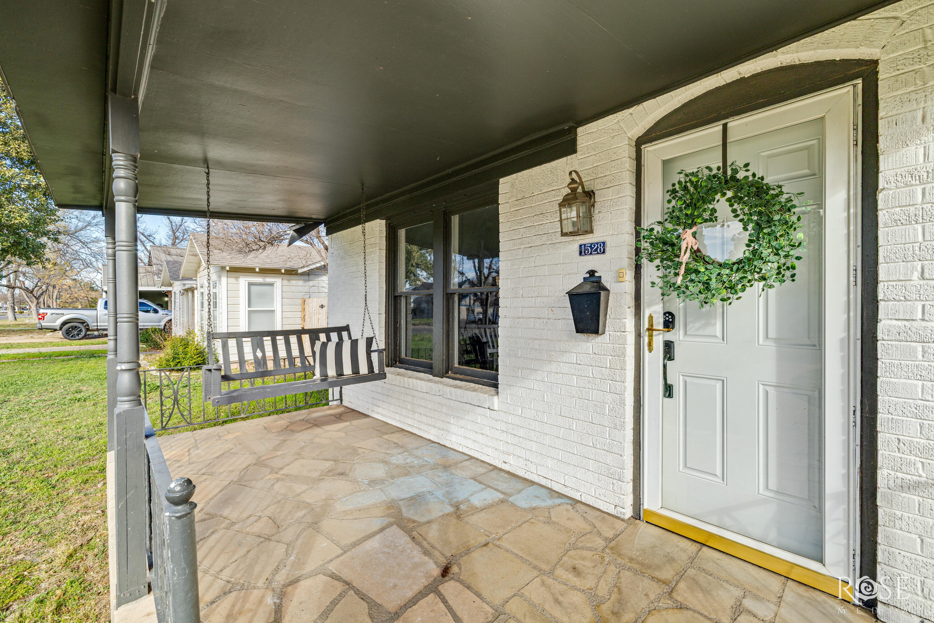 1528 S Park Street Property Photo 6