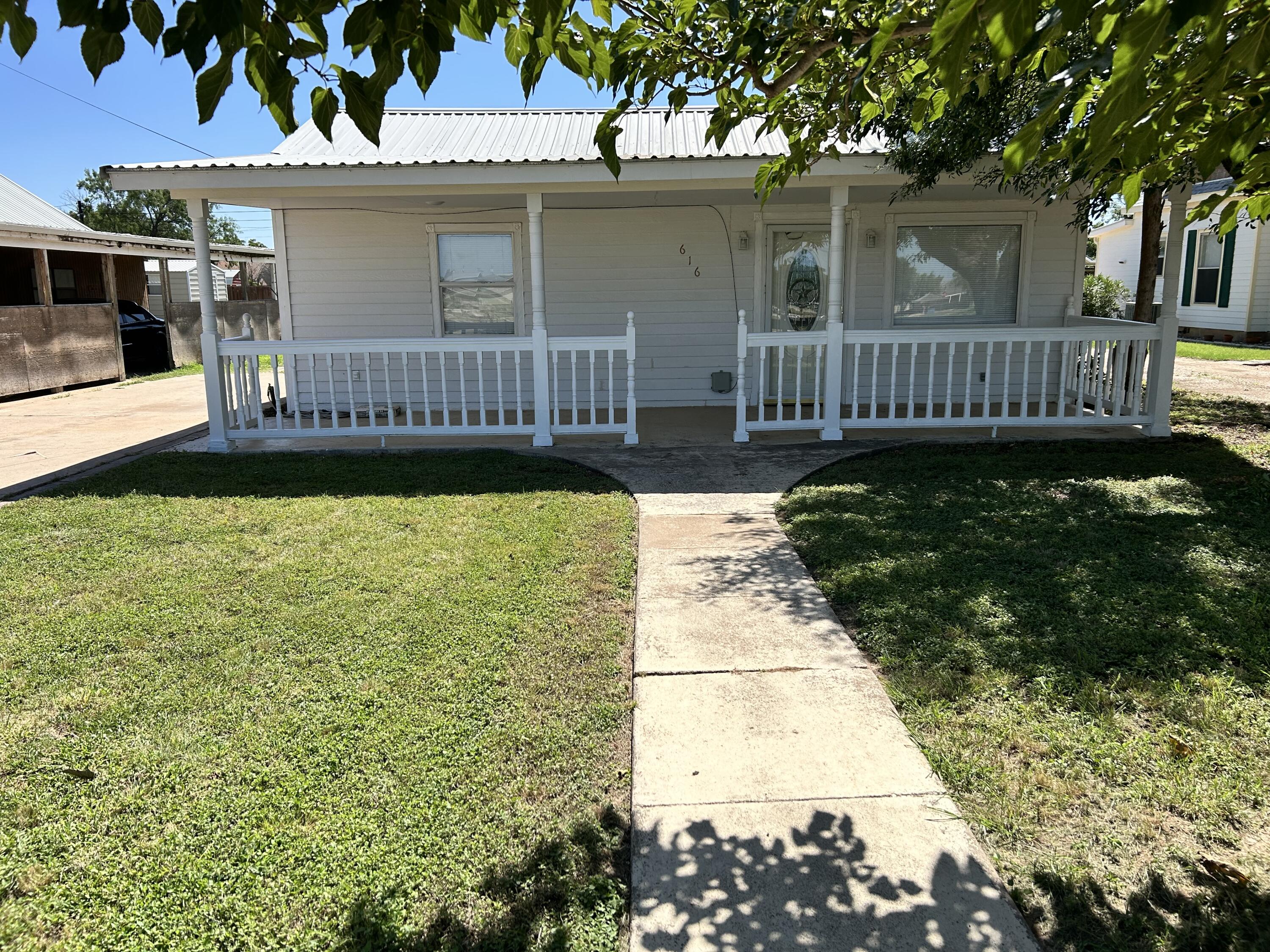 616 Rust Street Property Photo 1