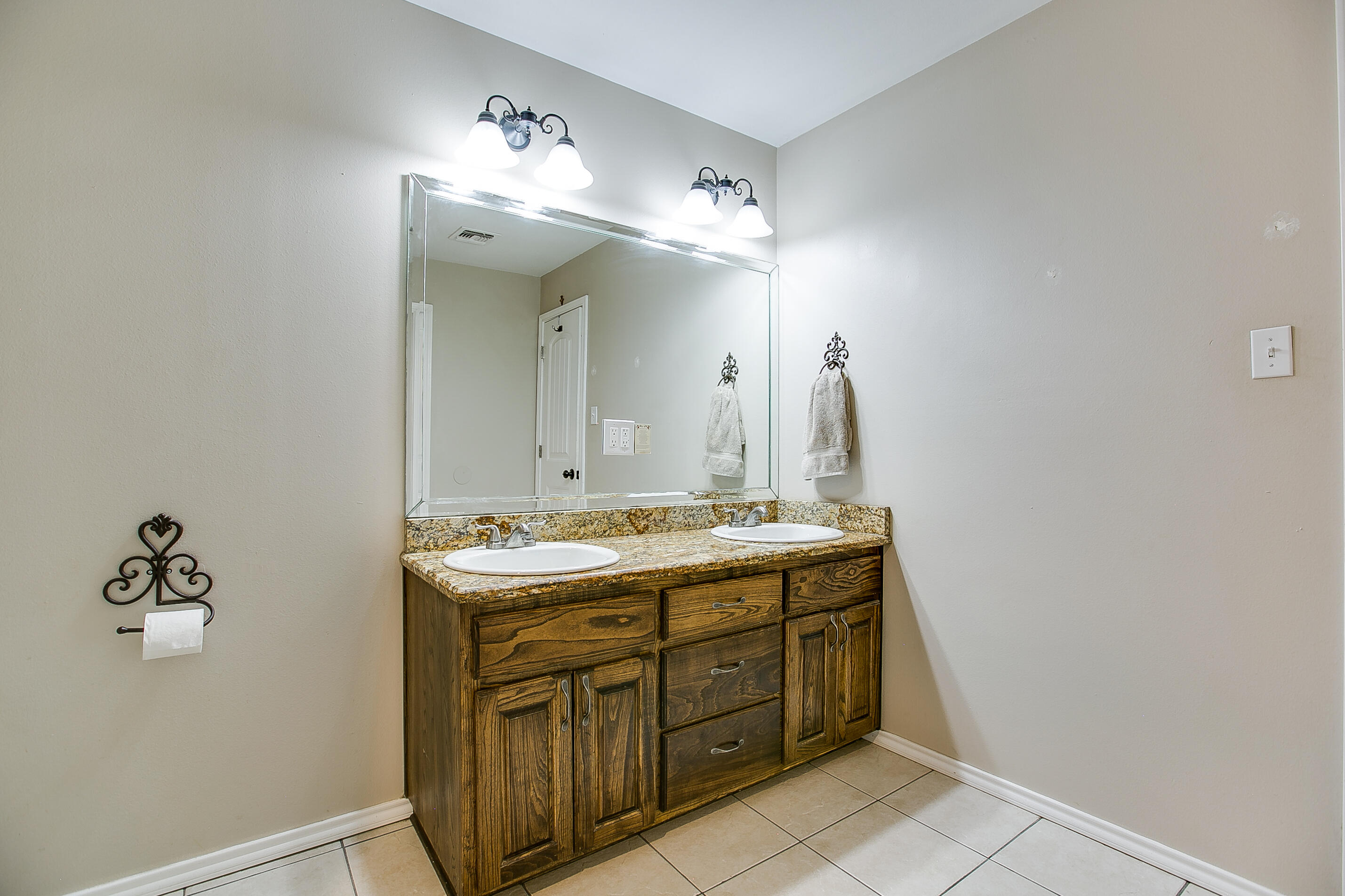 4373 Third Road Property Photo 33