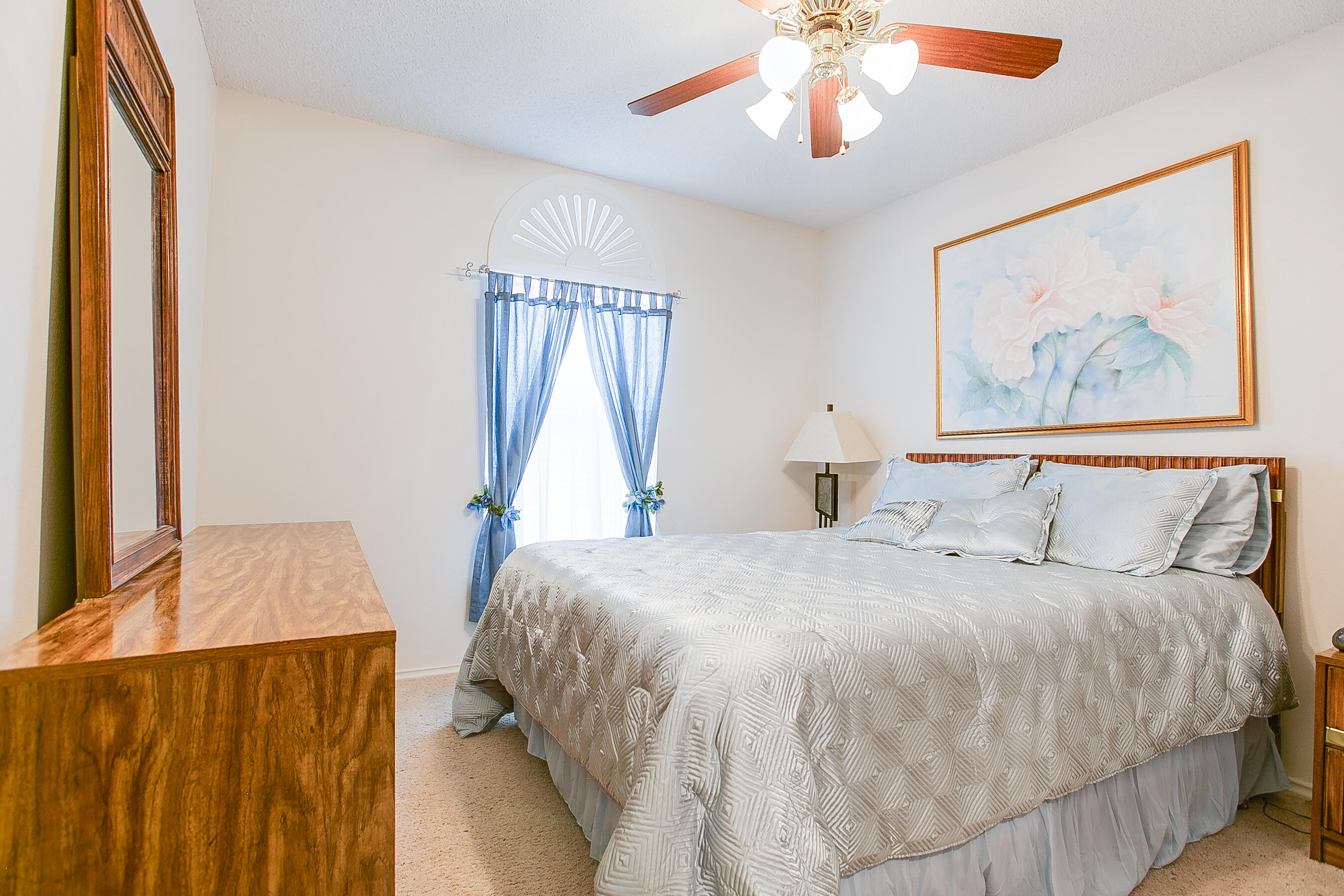 1207 Wallace Lane Property Photo 5
